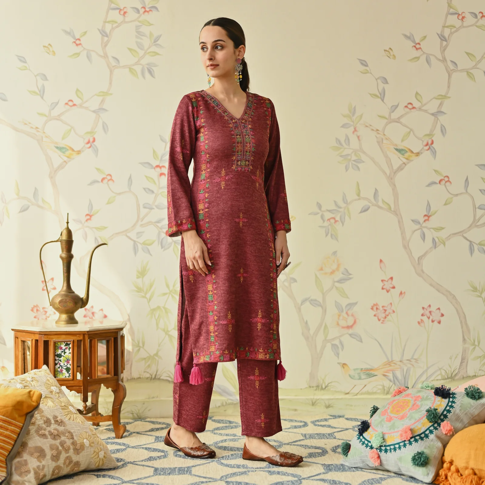 Maroon Embroidered & Phulkari Printed Woollen Kurta Pant Set - Image 6