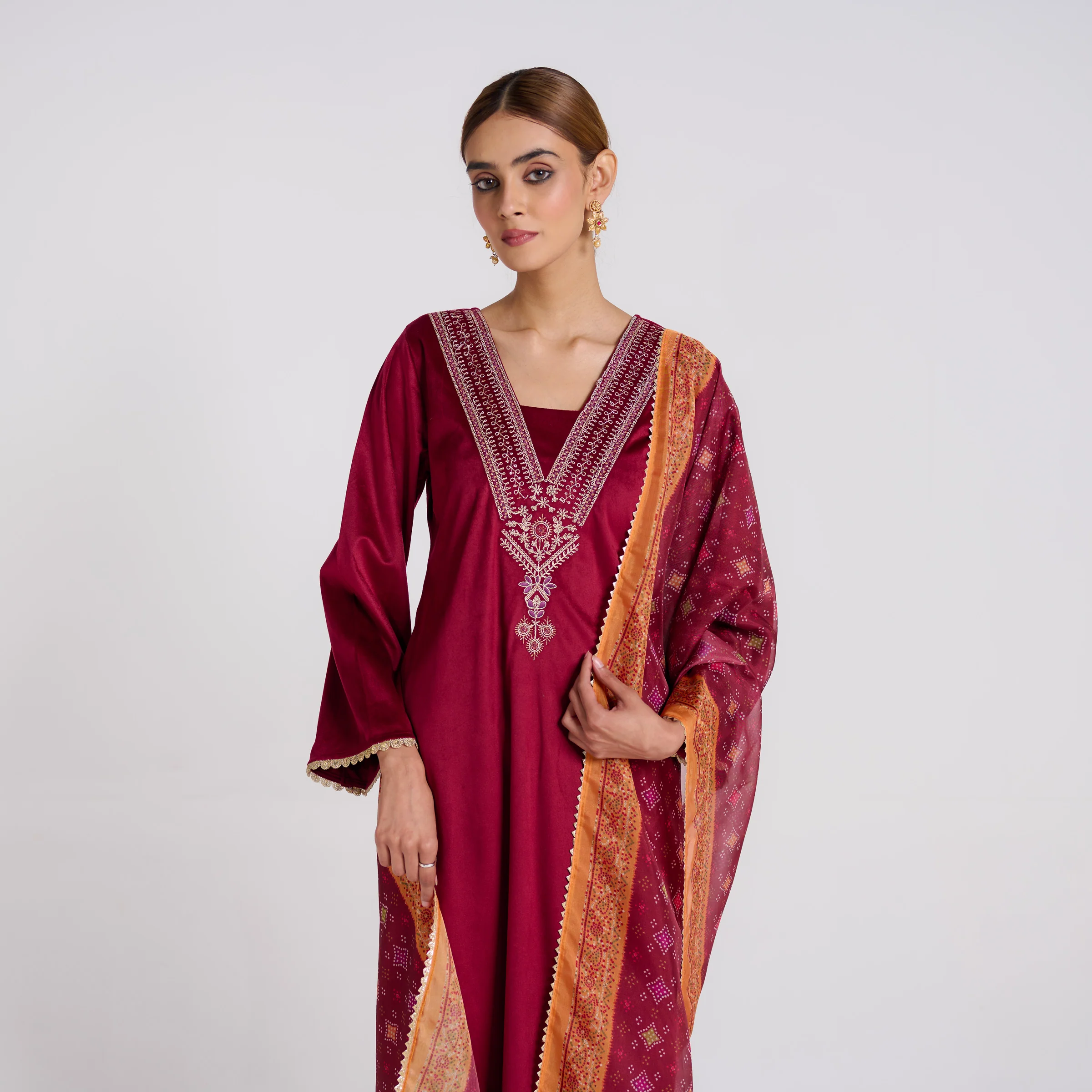 Maroon Embroidered Zareen Velvet Set with Dupatta - Image 3