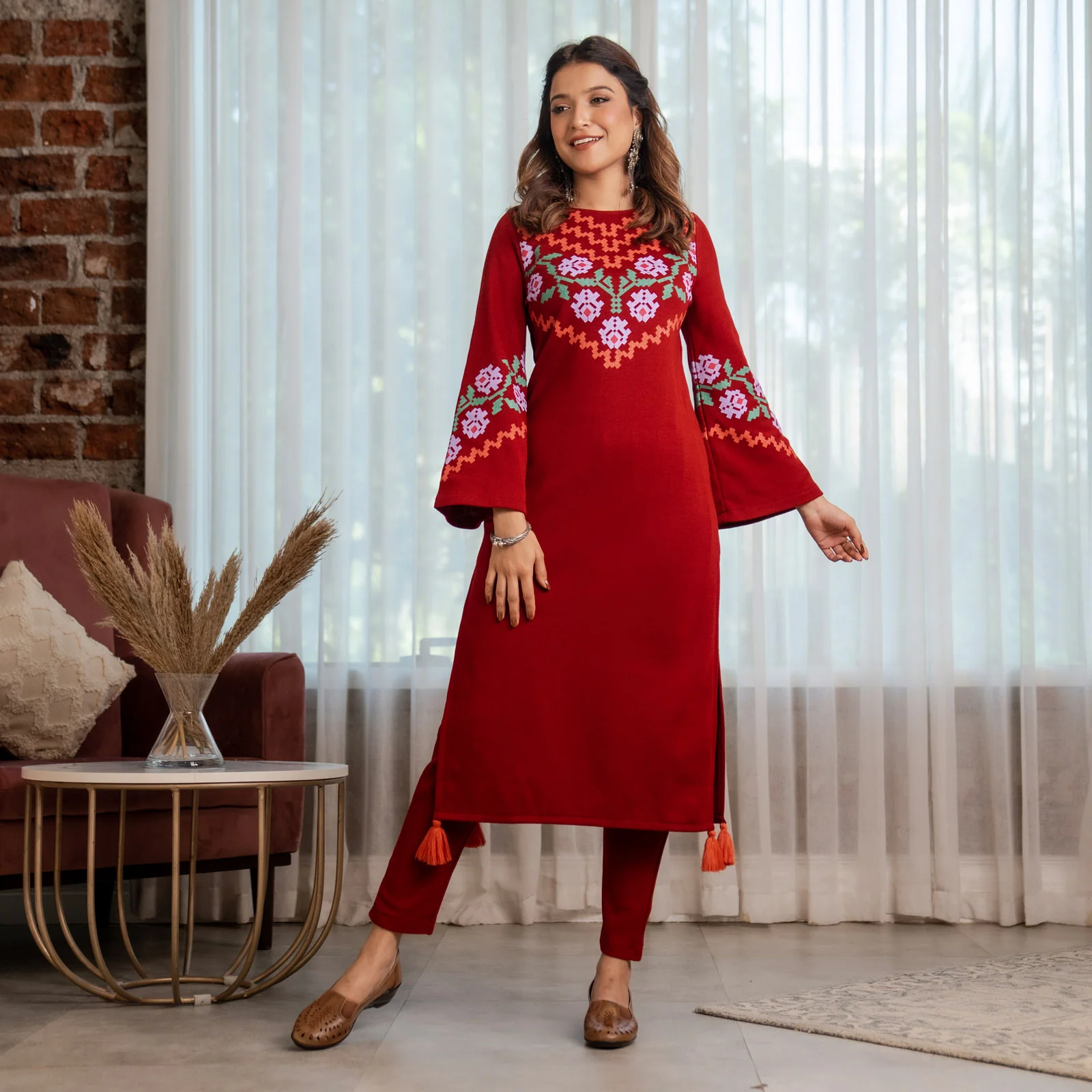Maroon Acrylic Floral Kurta with Flared Sleeves - Image 2