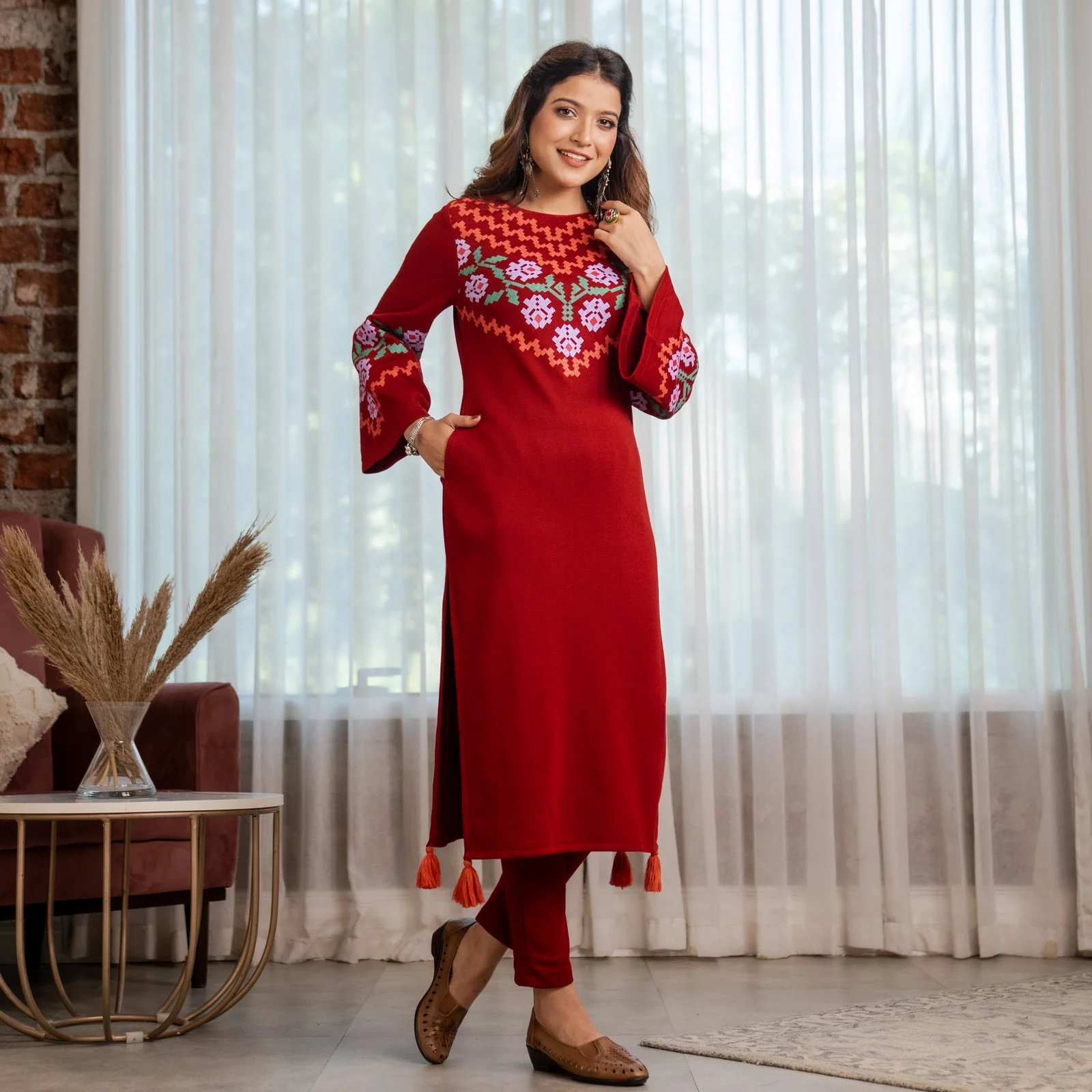Maroon Acrylic Floral Kurta with Flared Sleeves - Image 4