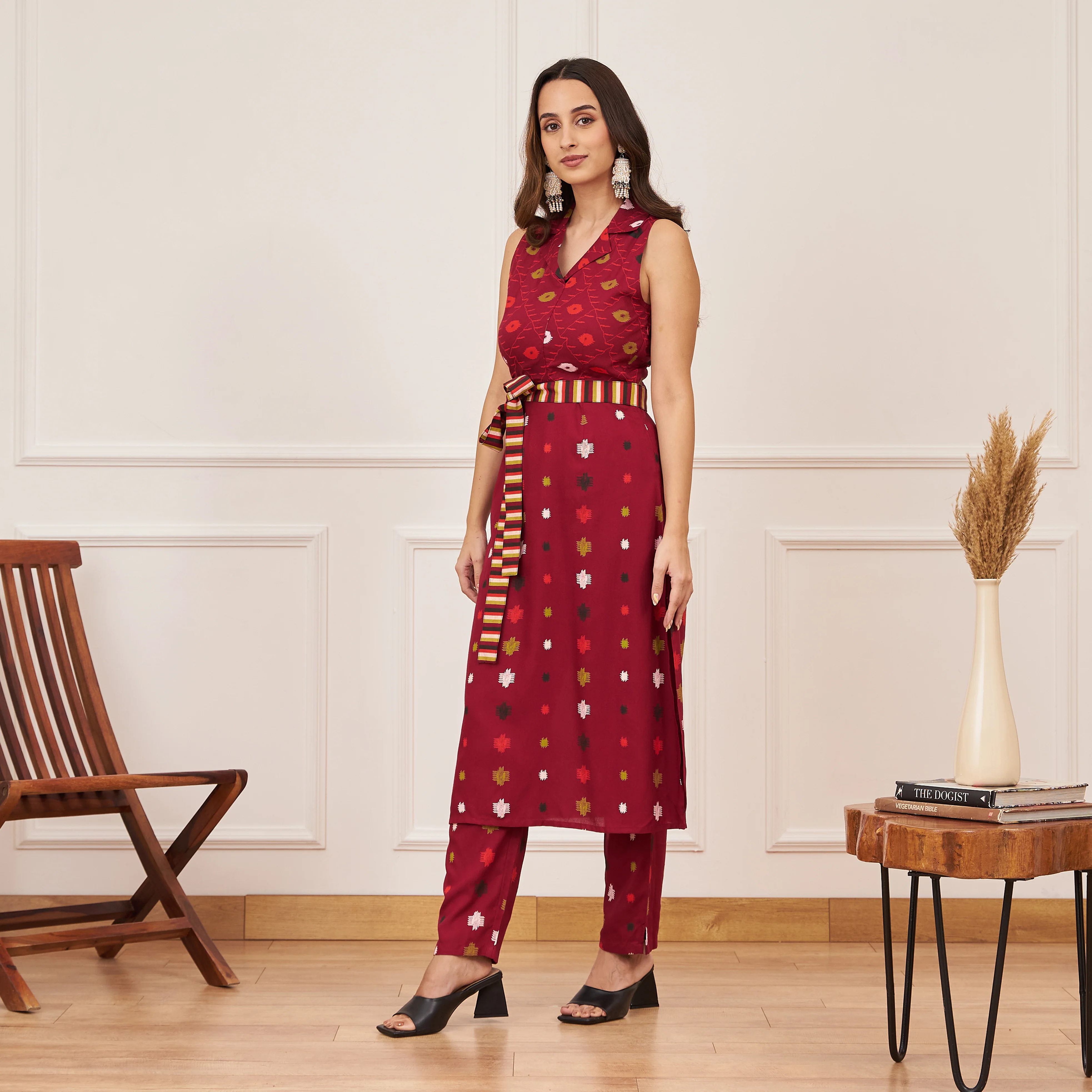 Maroon Ikat Inspired Kurta Pant Co-ord Set with Belt - Image 3