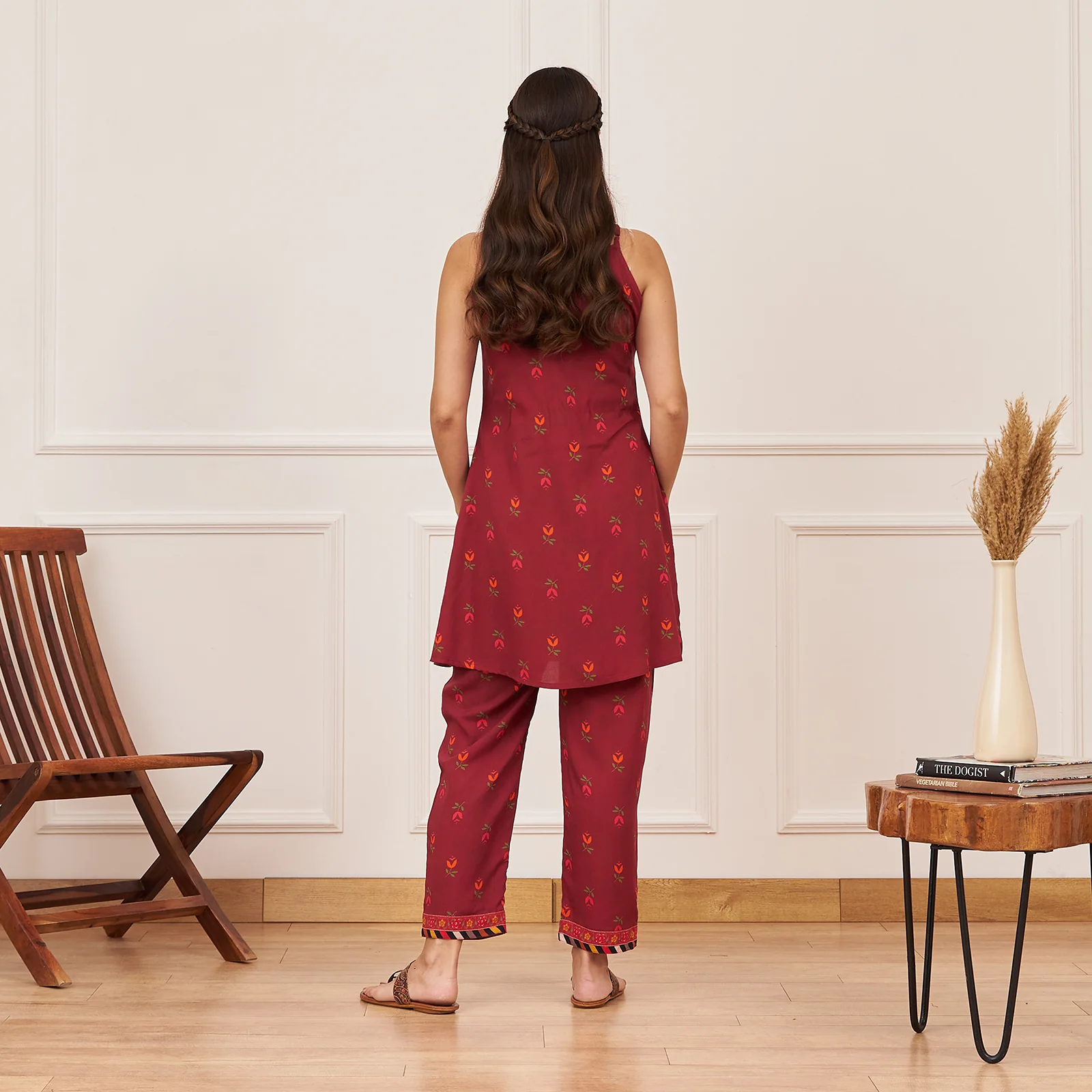 Maroon Printed Tunic and Pant Set with Black Tiered Long Shrug and Belt - Image 10