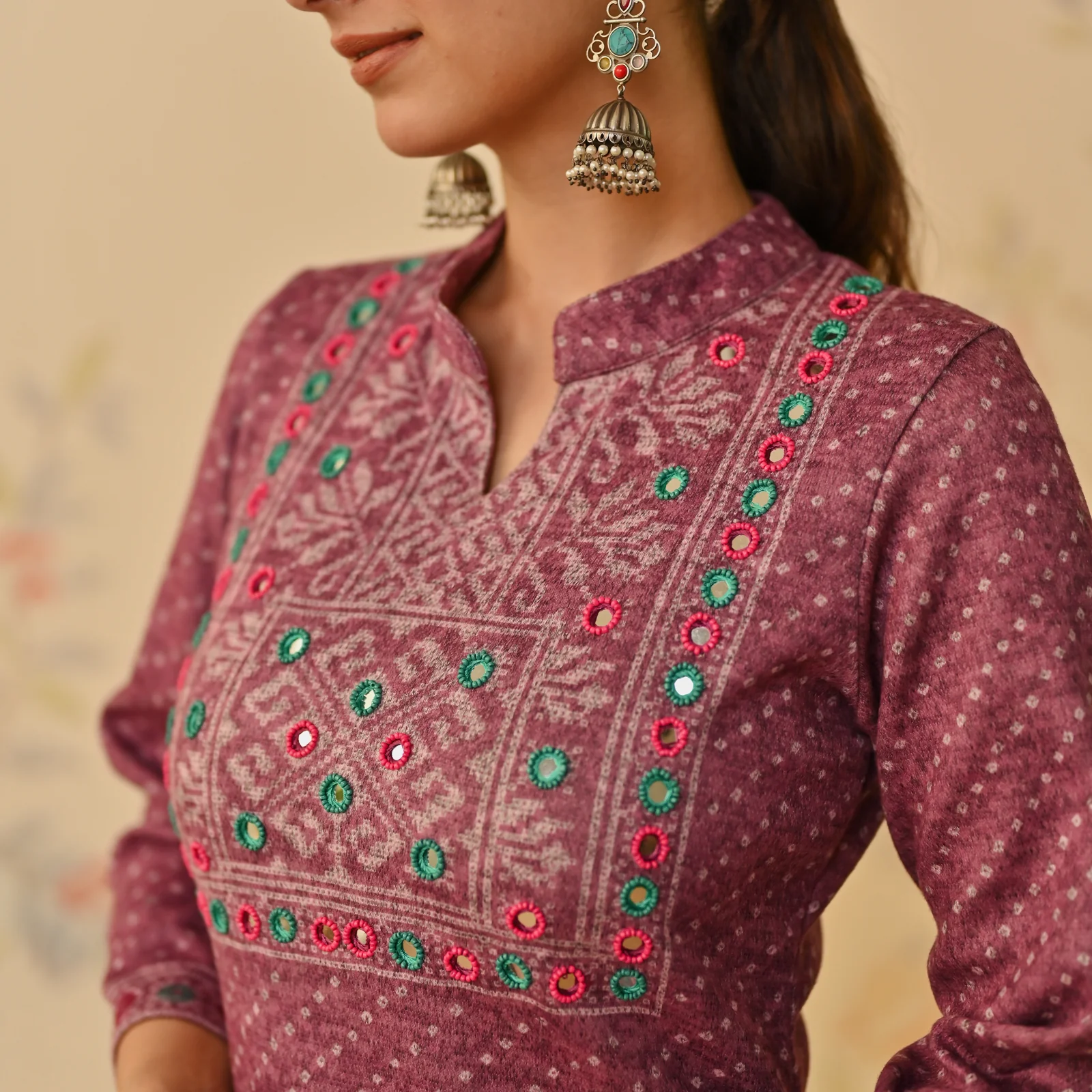 Mauve Kutch Embroidered Woollen Kurta Pant Set with Dupatta - Image 2