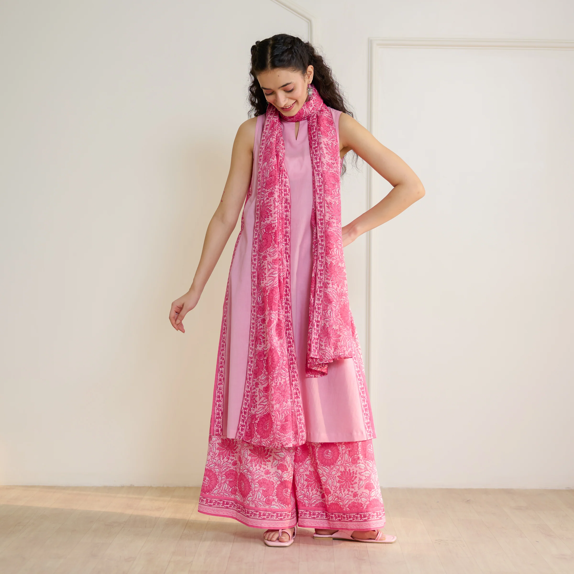 Mehek Sanganeri Inspired Sleeveless Kurta Palazzo Set with Dupatta - Baby Pink - Image 10