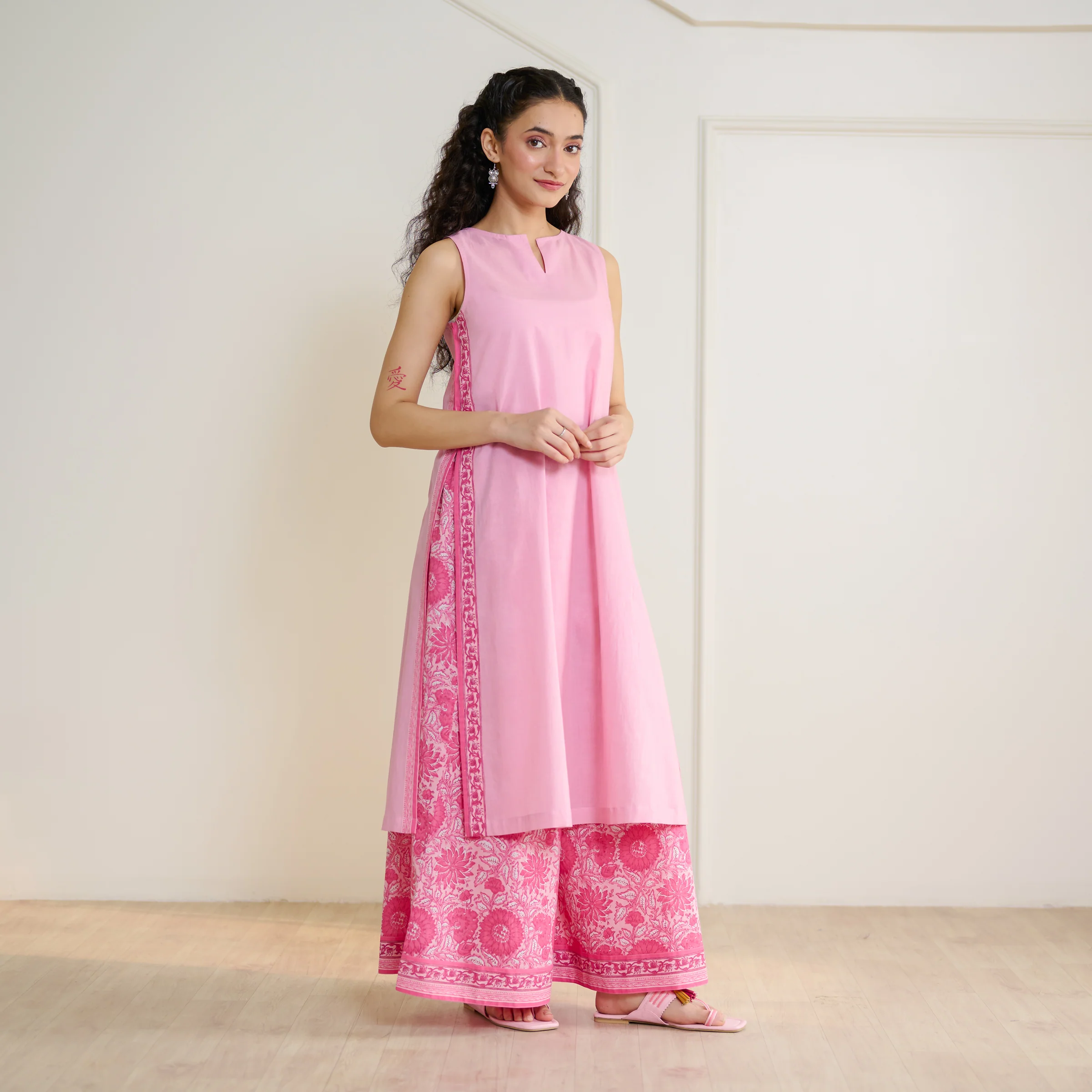 Mehek Sanganeri Inspired Sleeveless Kurta Palazzo Set with Dupatta - Baby Pink - Image 4