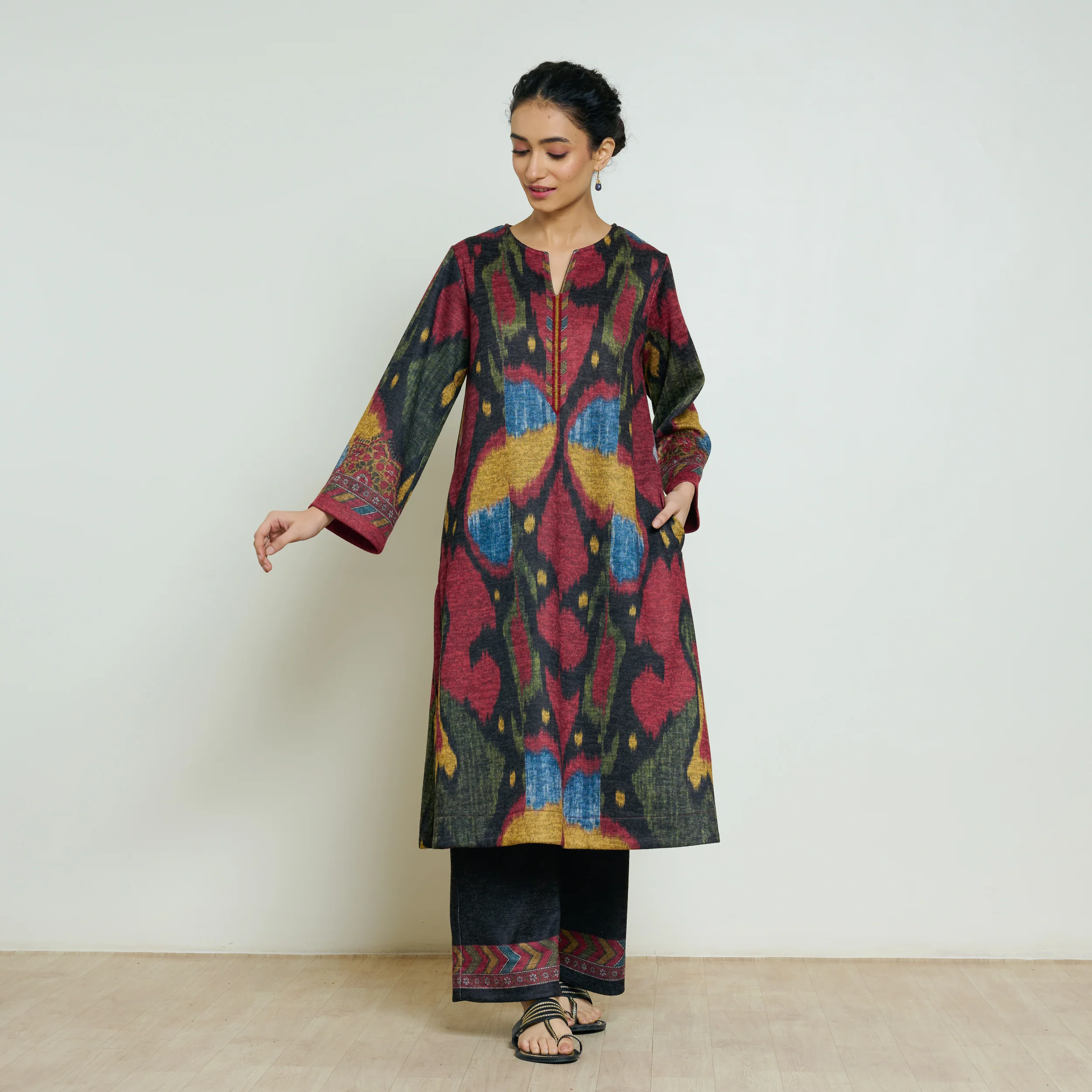 Moonara Hand Embroidered Woollen Kurta Set - Black - Image 6