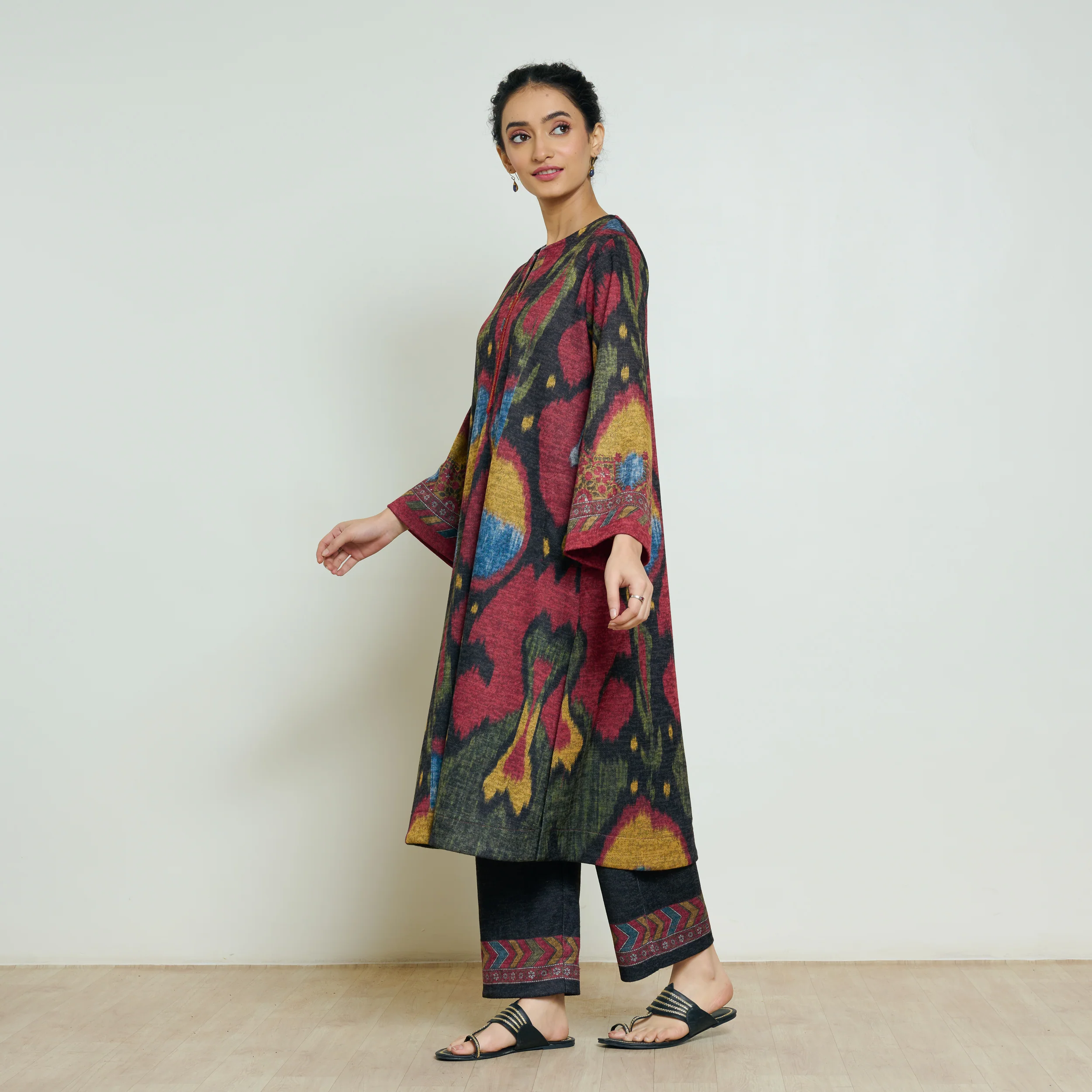Moonara Hand Embroidered Woollen Kurta Set - Black - Image 7