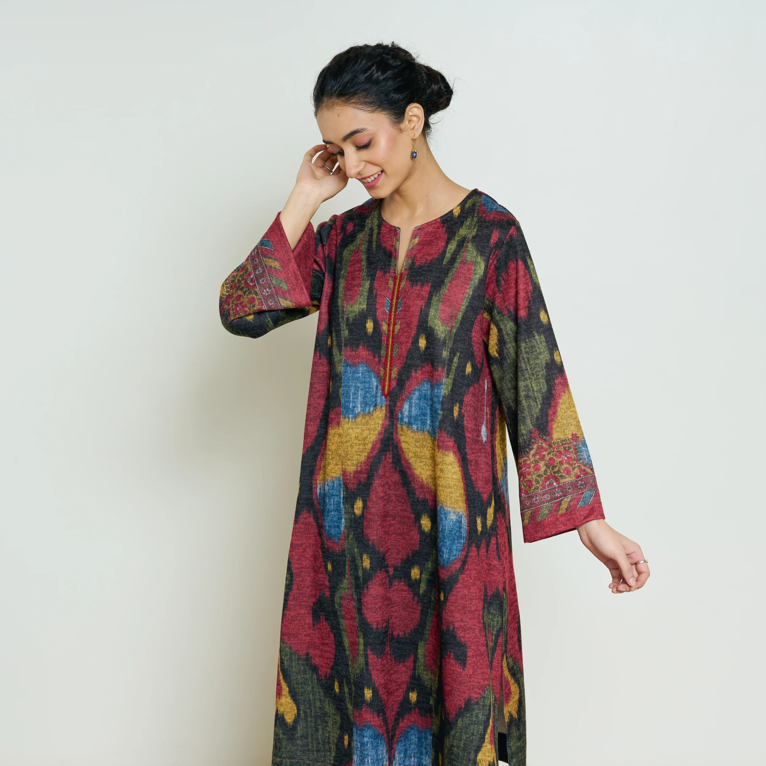 Moonara Hand Embroidered Woollen Kurta Set - Black - Image 8