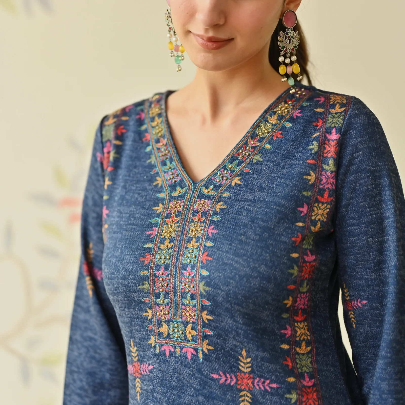 Navy Blue Embroidered & Phulkari Printed Woollen Kurta Pant Set - Image 3
