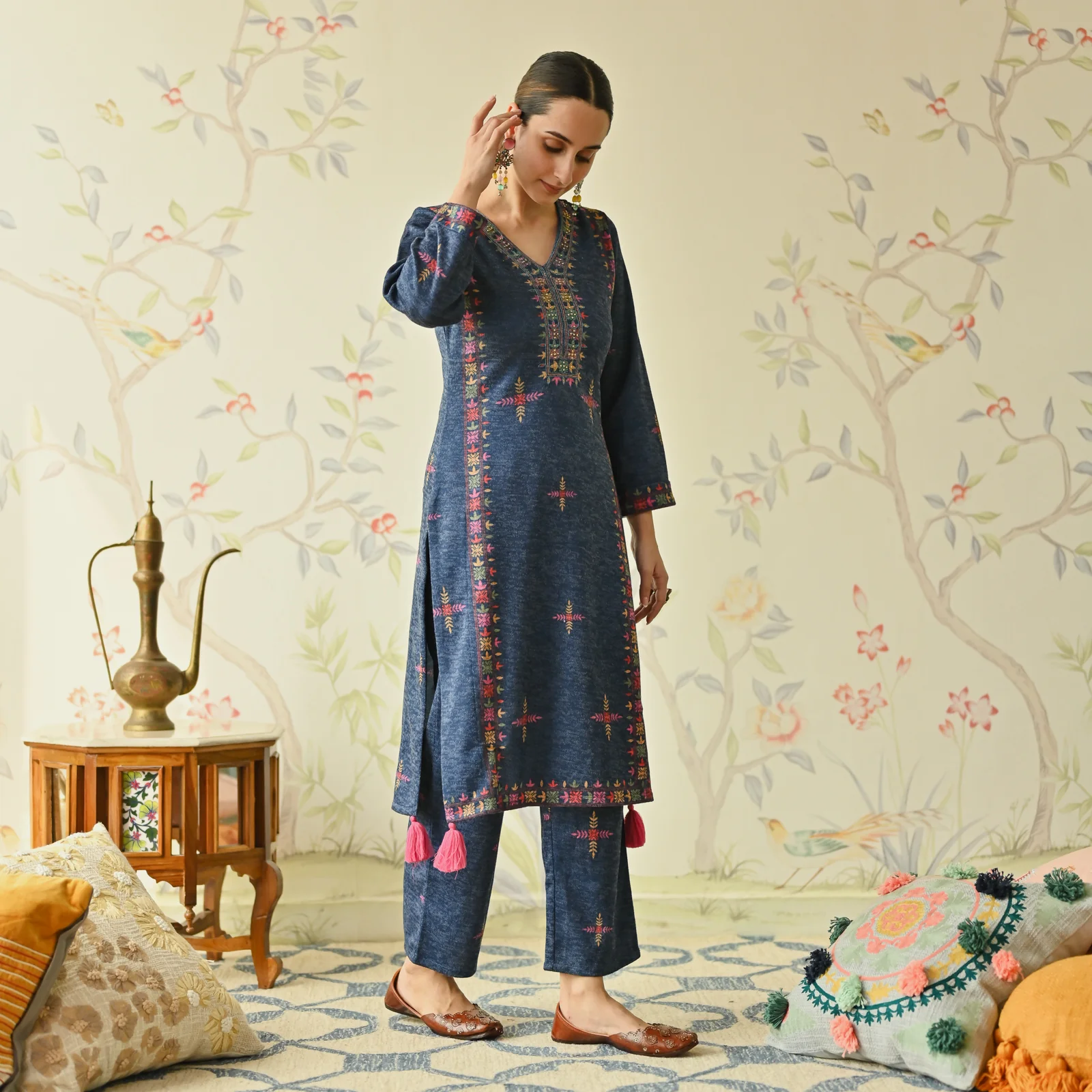Navy Blue Embroidered & Phulkari Printed Woollen Kurta Pant Set - Image 6