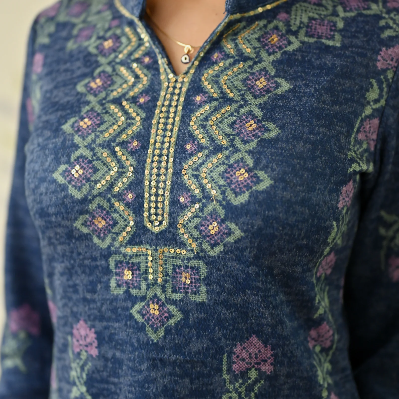 Navy Blue Embroidered Woollen Kurta - Image 3