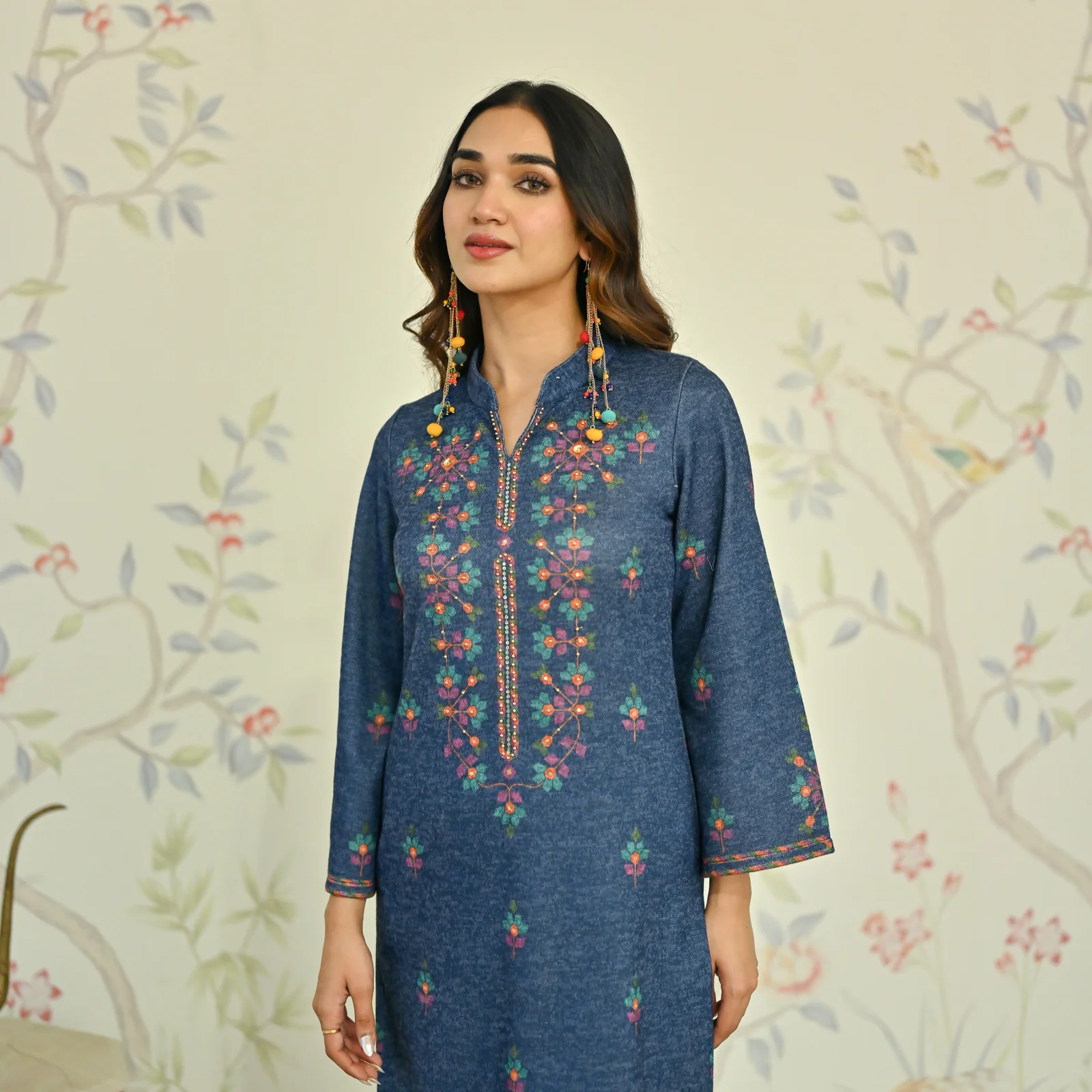 Navy Blue Geometric Floral Woollen Kurta Set with Embroidery Detail - Image 3