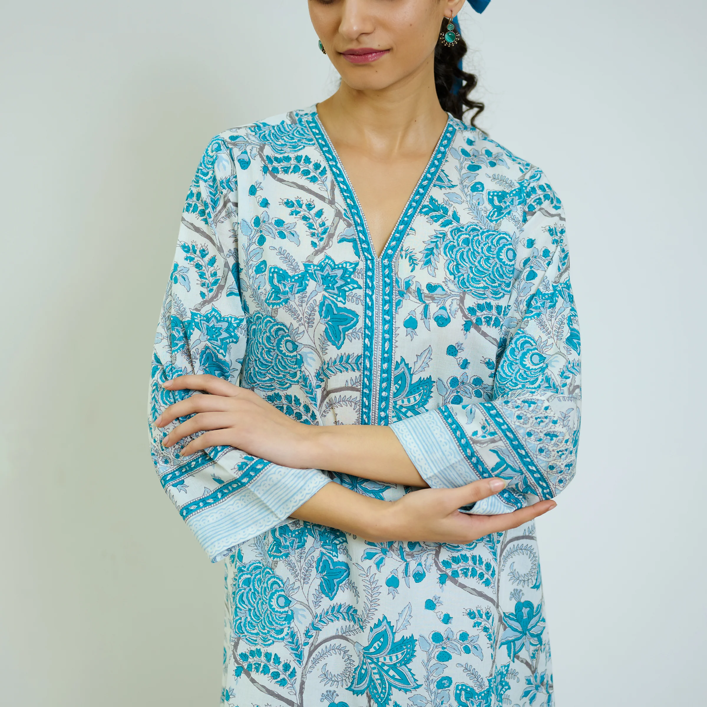 Ocean Blue Sanganeri Printed Cotton Kurta Set with Contrast Mul Cotton Dupatta - Image 2