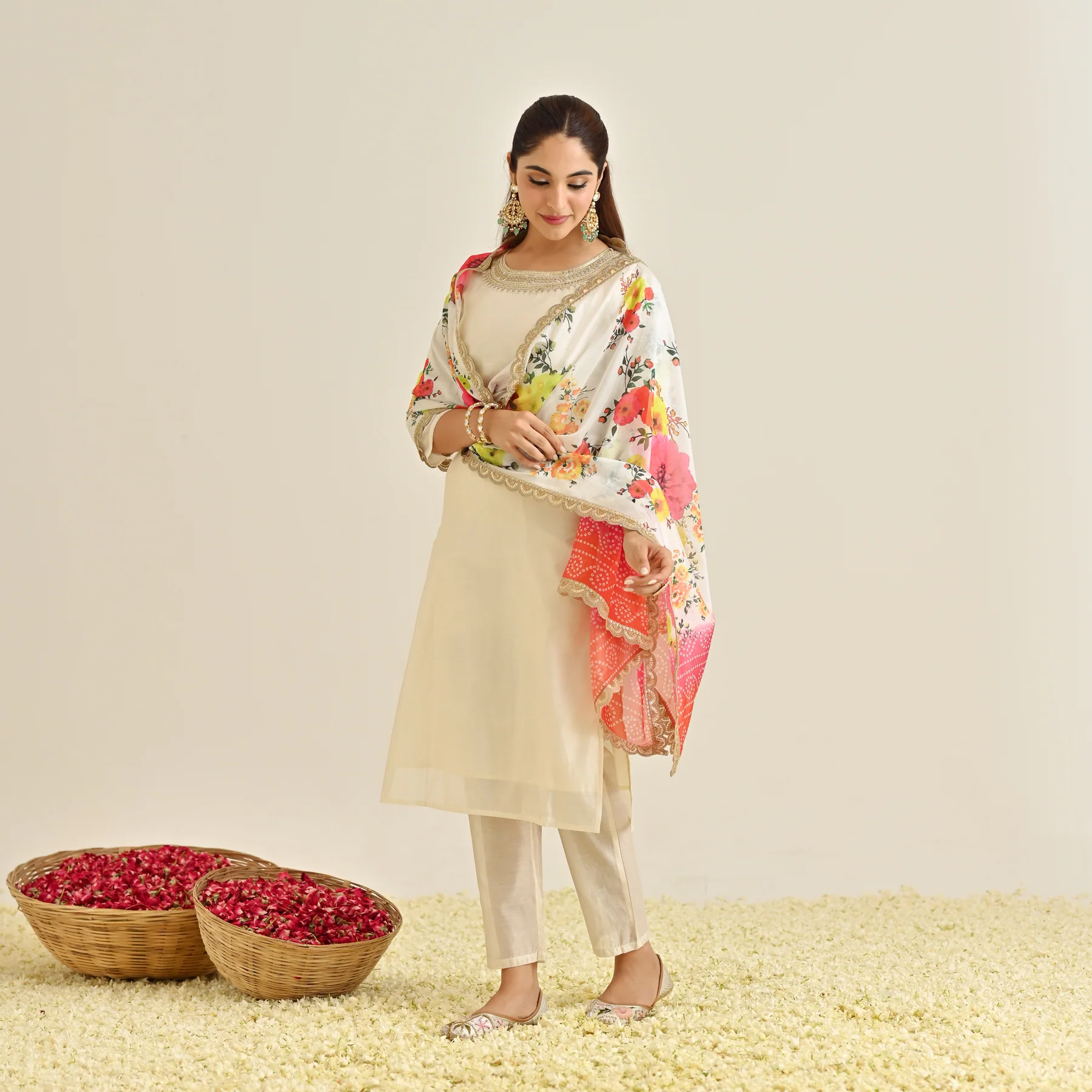 Off White Festive Embroidered Kurta Set with Printed Dupatta & Round Yoke Detail - Image 3