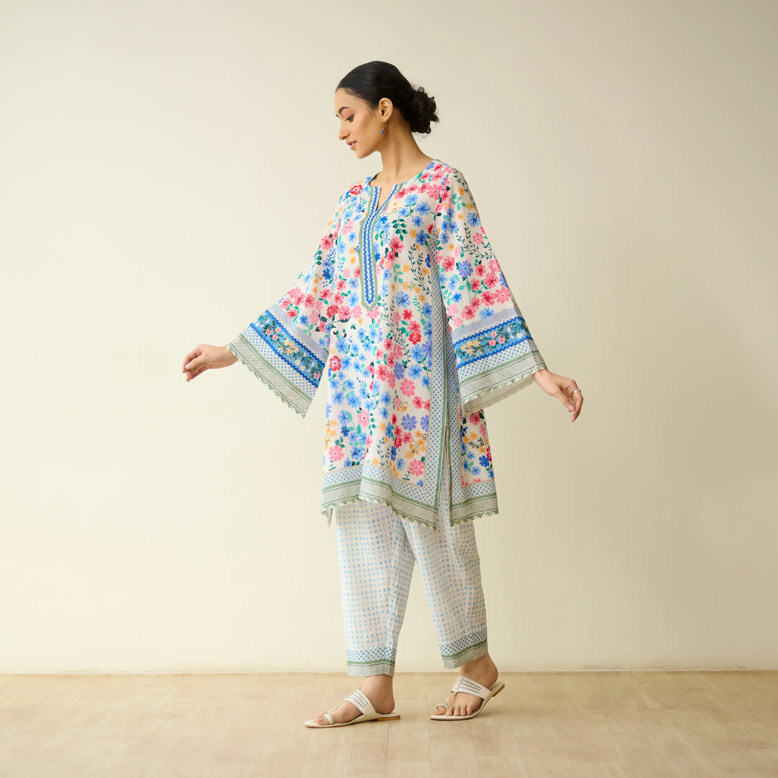 Petals Daydream Fine Slub Cotton Farsi Set - Ivory - Image 5