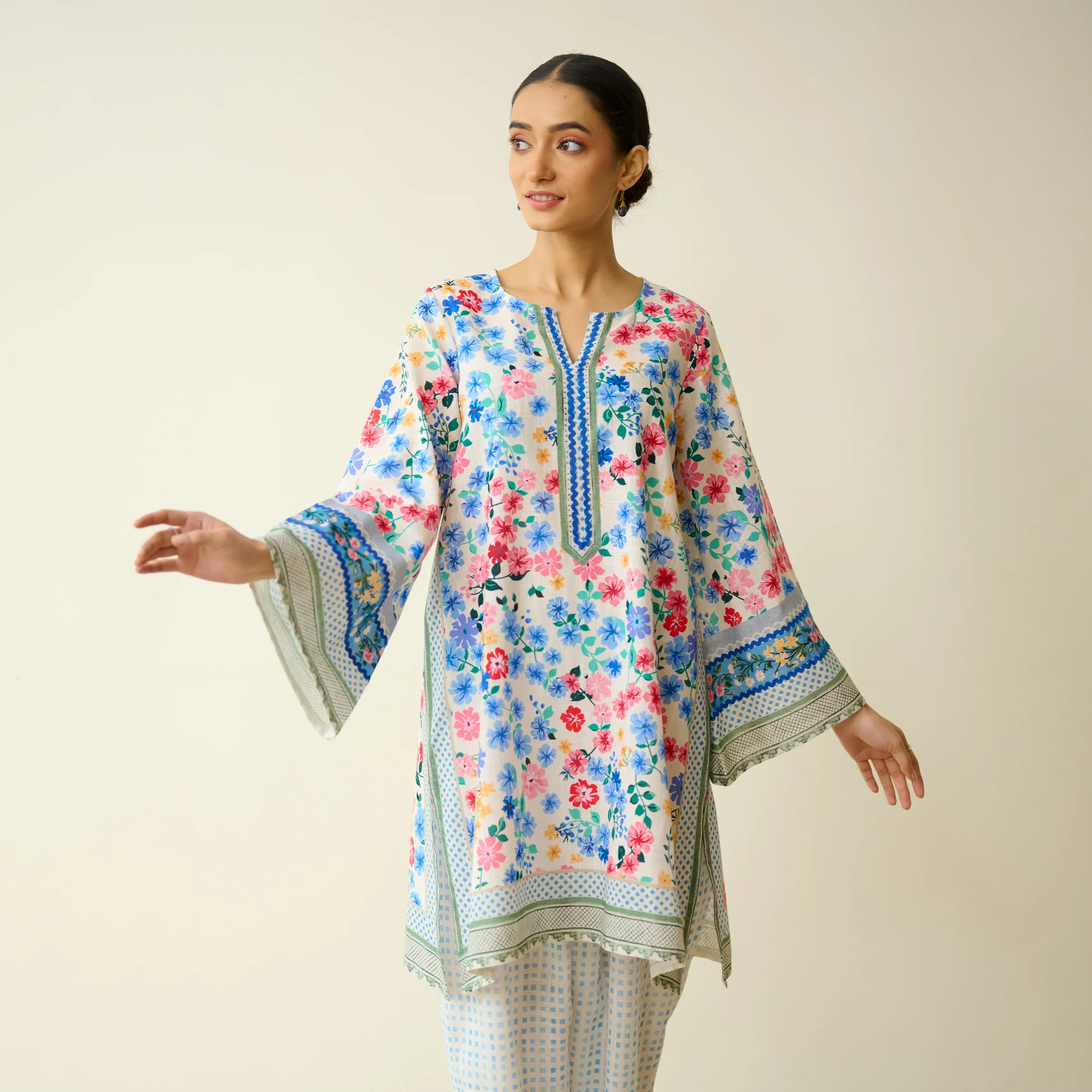 Petals Daydream Fine Slub Cotton Farsi Set - Ivory - Image 6