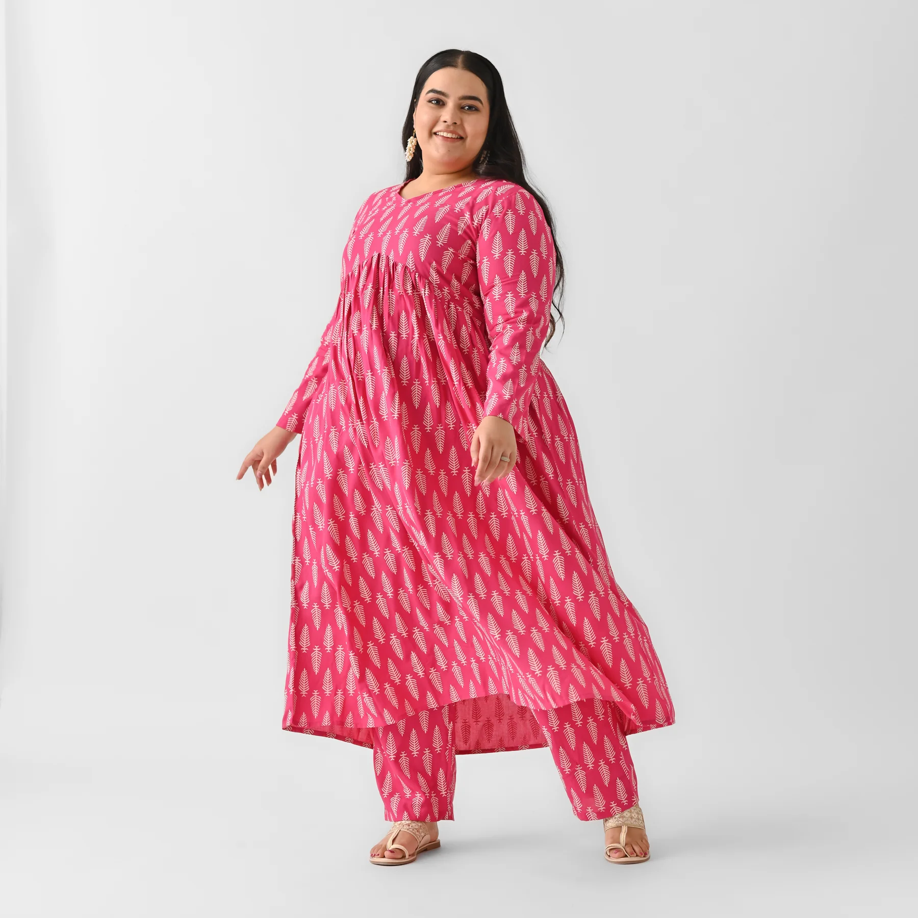 Pink Front Gathered Leaf Print Kurta Pant Set - SOM - Image 3