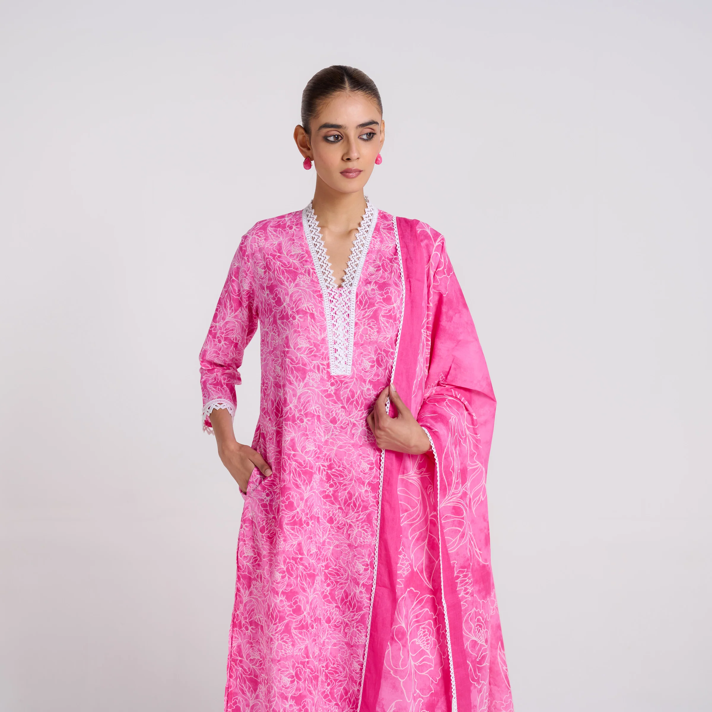 Pink Pure Cotton Kurta Set with Dupatta and Lace Detail - Image 6