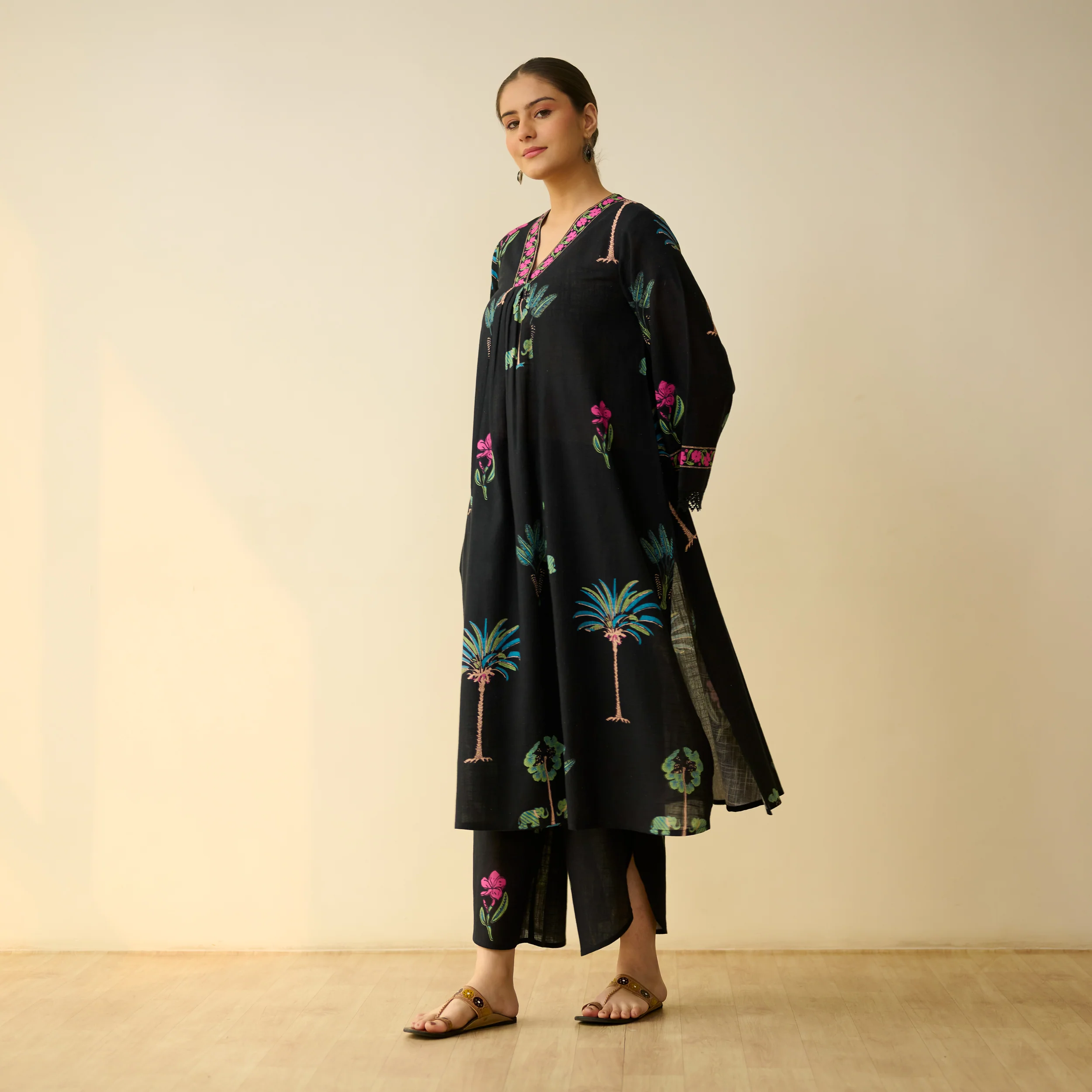 Rani Bagh Fine Slub Cotton Kurta Set - Black - Image 5