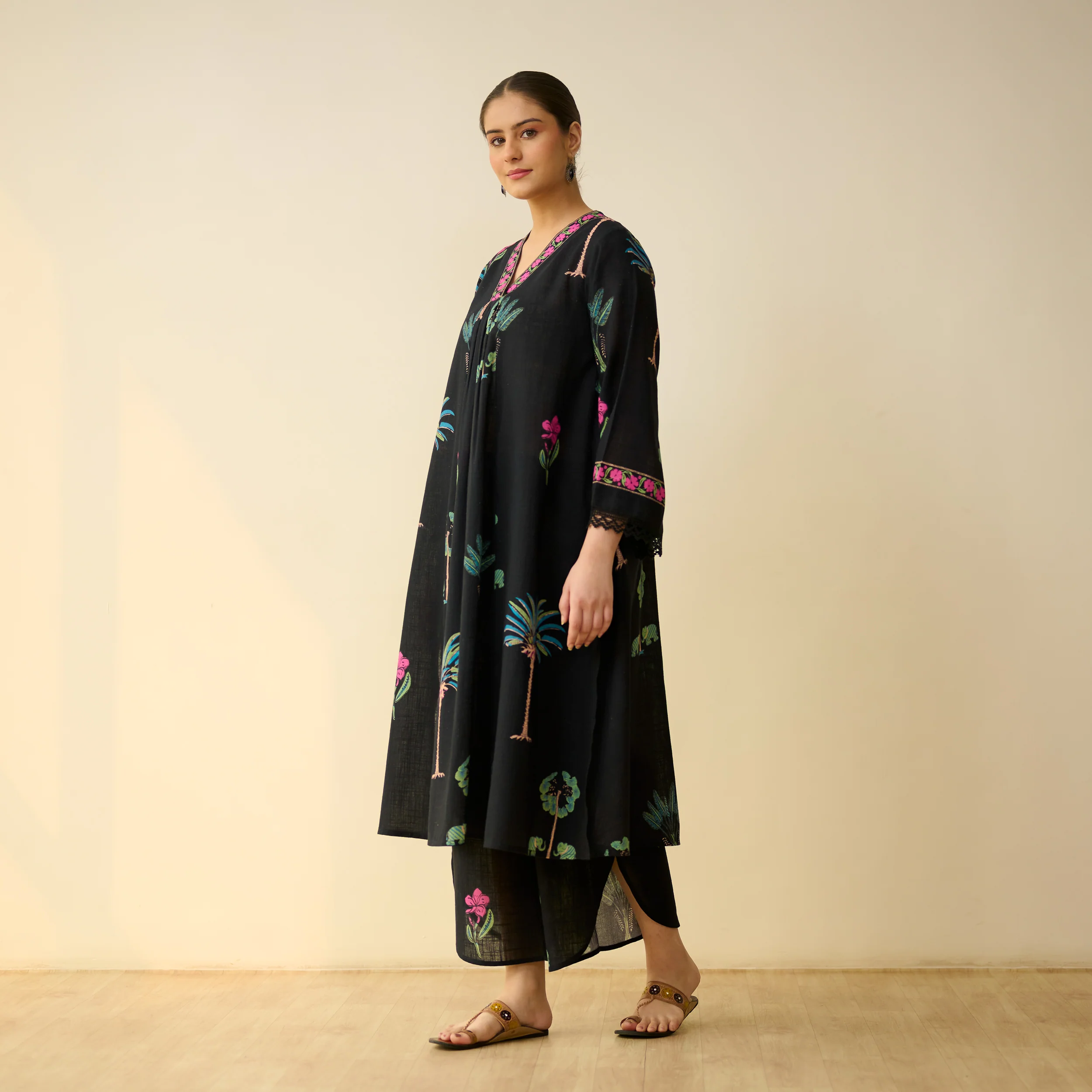 Rani Bagh Fine Slub Cotton Kurta Set - Black - Image 8