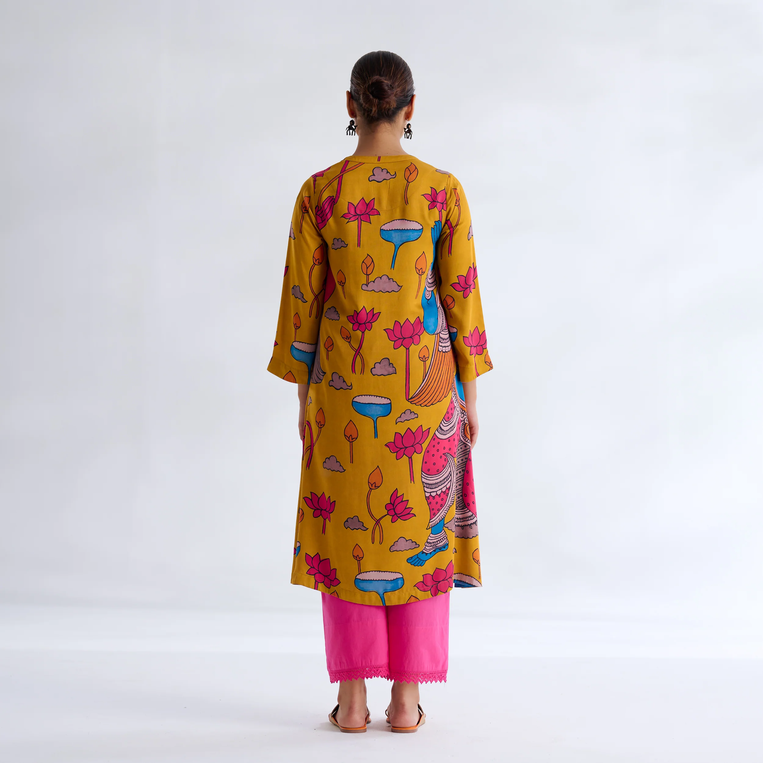 Rasika Modal Satin Kurta Set - Yellow - Image 7