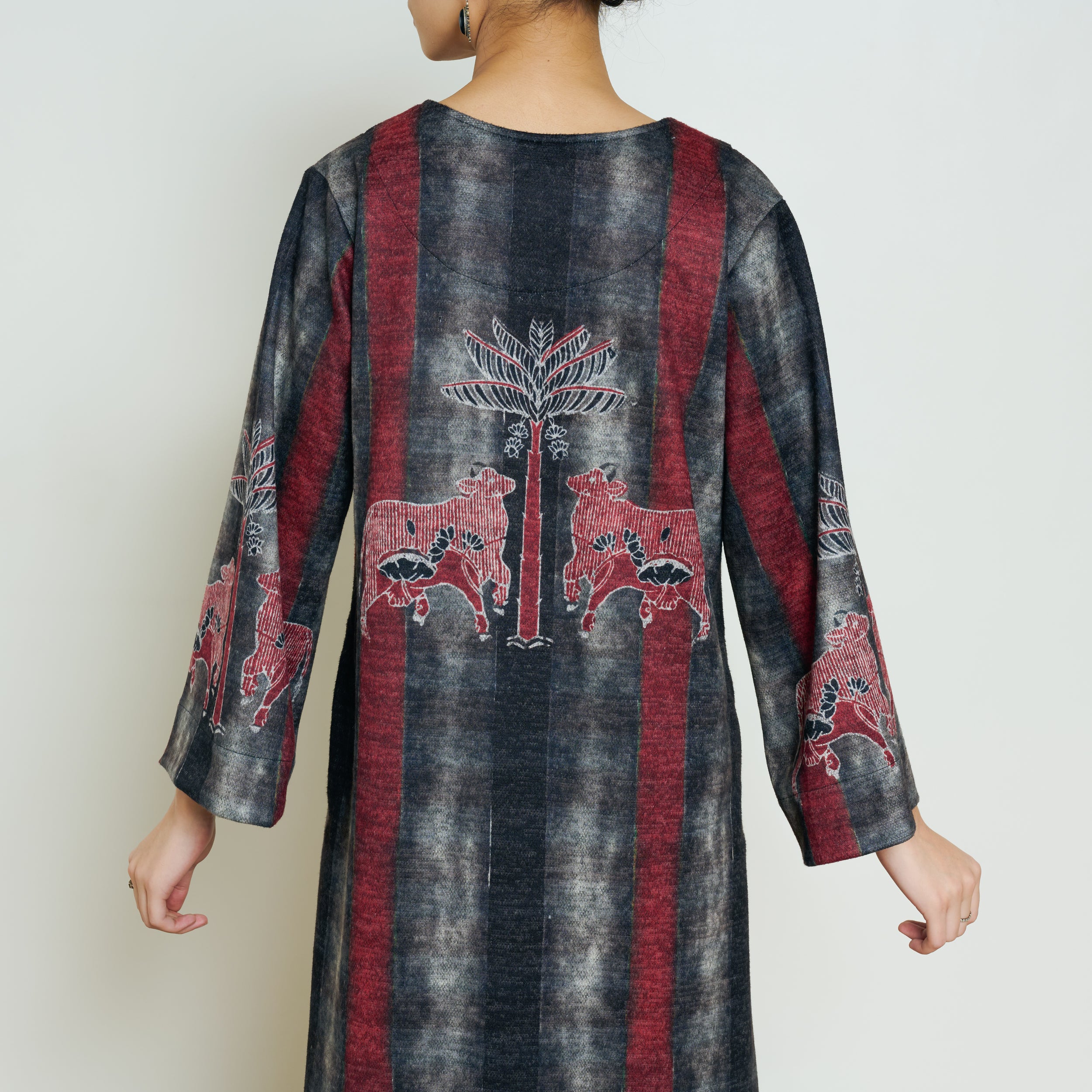 Rayforest Hand Embroidered Woollen Kurta - Charcoal - Image 5