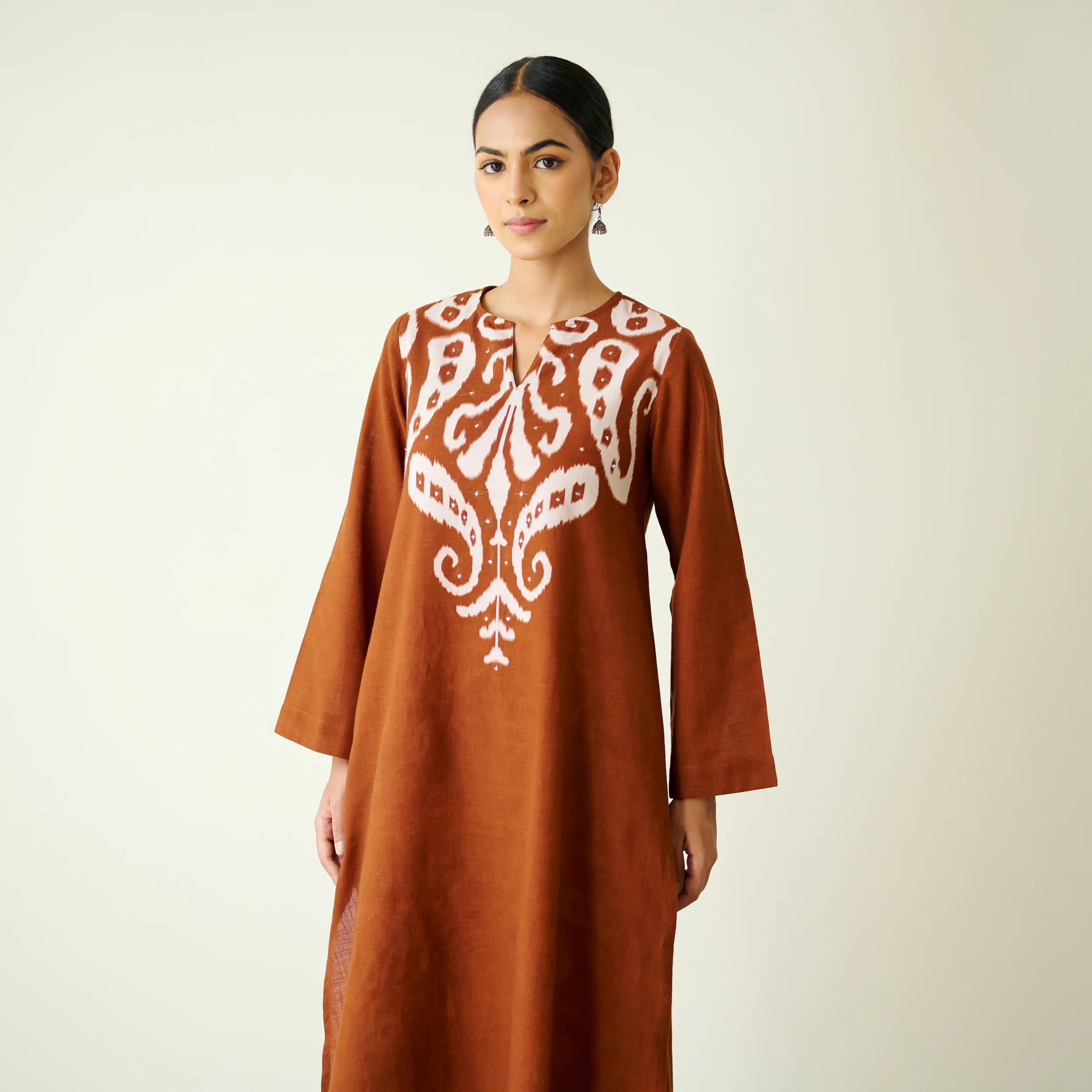 Resha Slub Cotton Kurta Set with Mukaish Work - Brown - Image 3