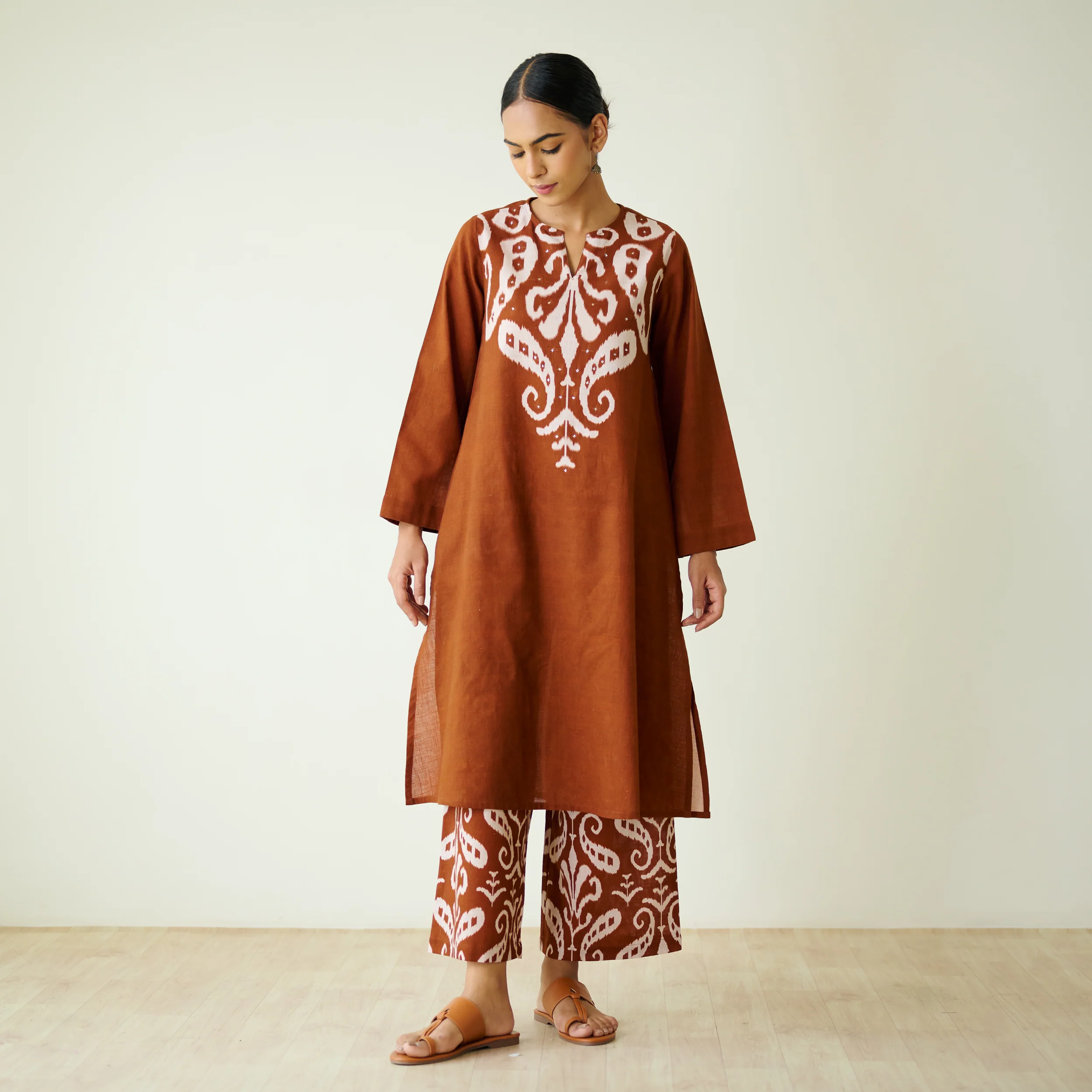 Resha Slub Cotton Kurta Set with Mukaish Work - Brown - Image 5