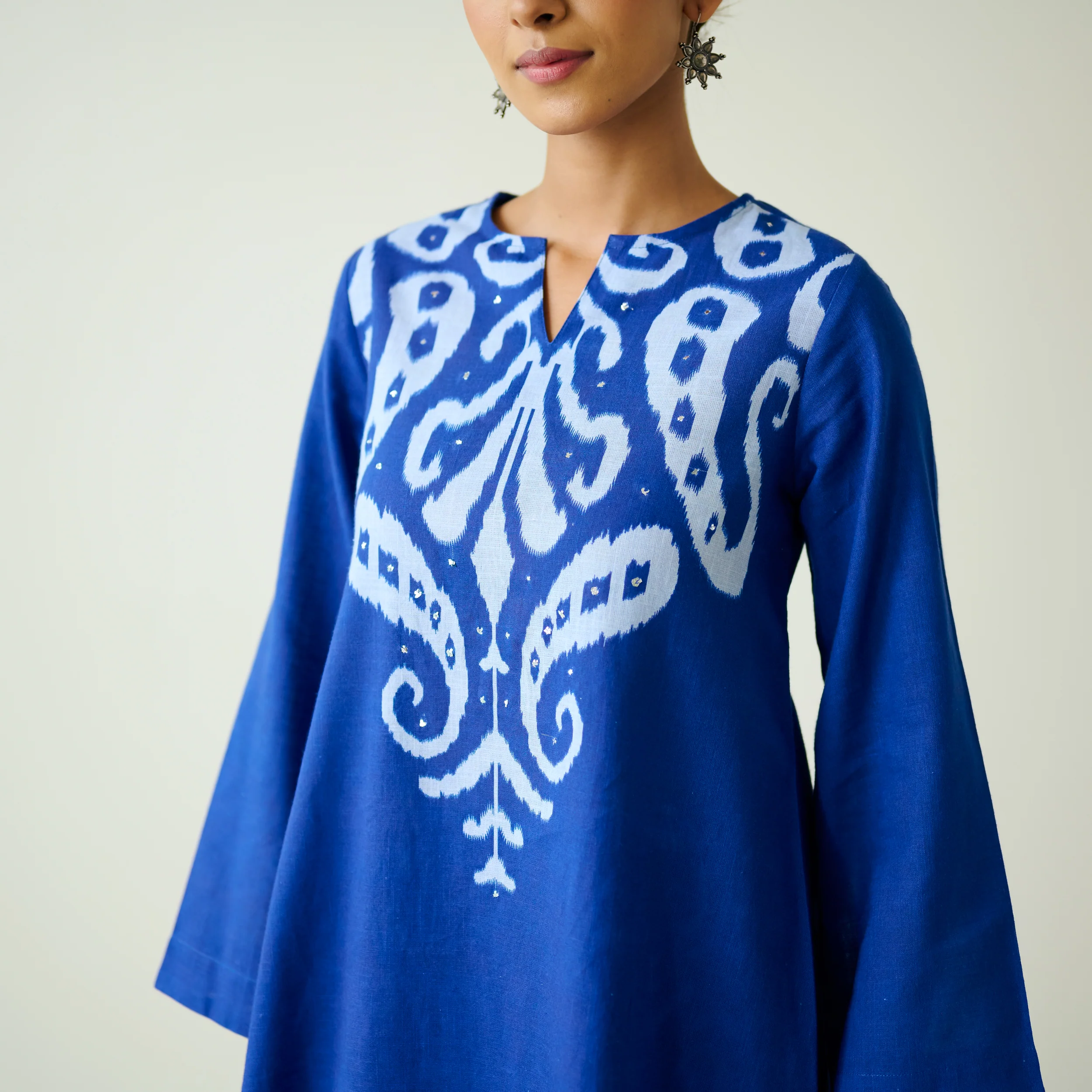 Resha Slub Cotton Kurta Set with Mukaish Work - Royal Blue - Image 2