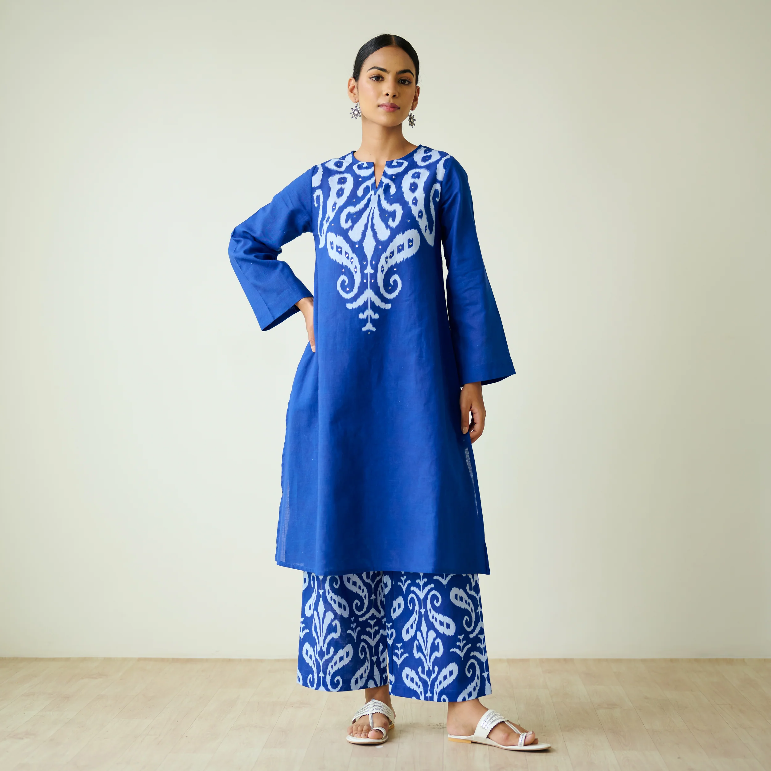 Resha Slub Cotton Kurta Set with Mukaish Work - Royal Blue - Image 3