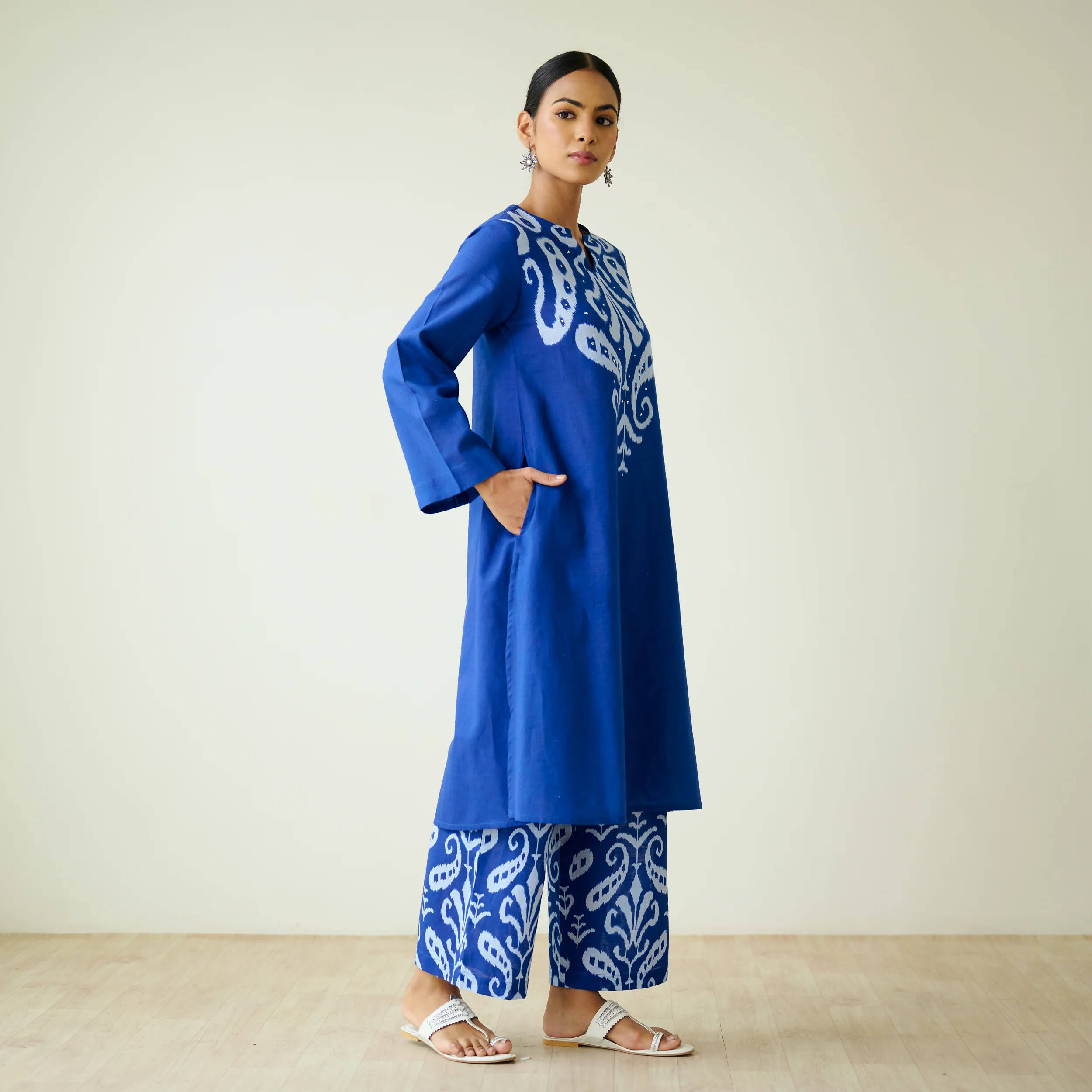Resha Slub Cotton Kurta Set with Mukaish Work - Royal Blue - Image 5
