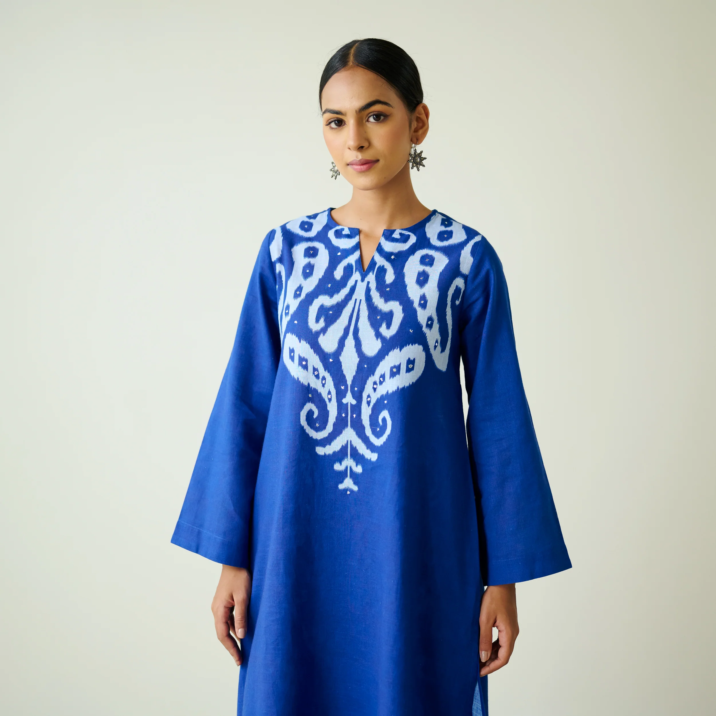 Resha Slub Cotton Kurta Set with Mukaish Work - Royal Blue - Image 8