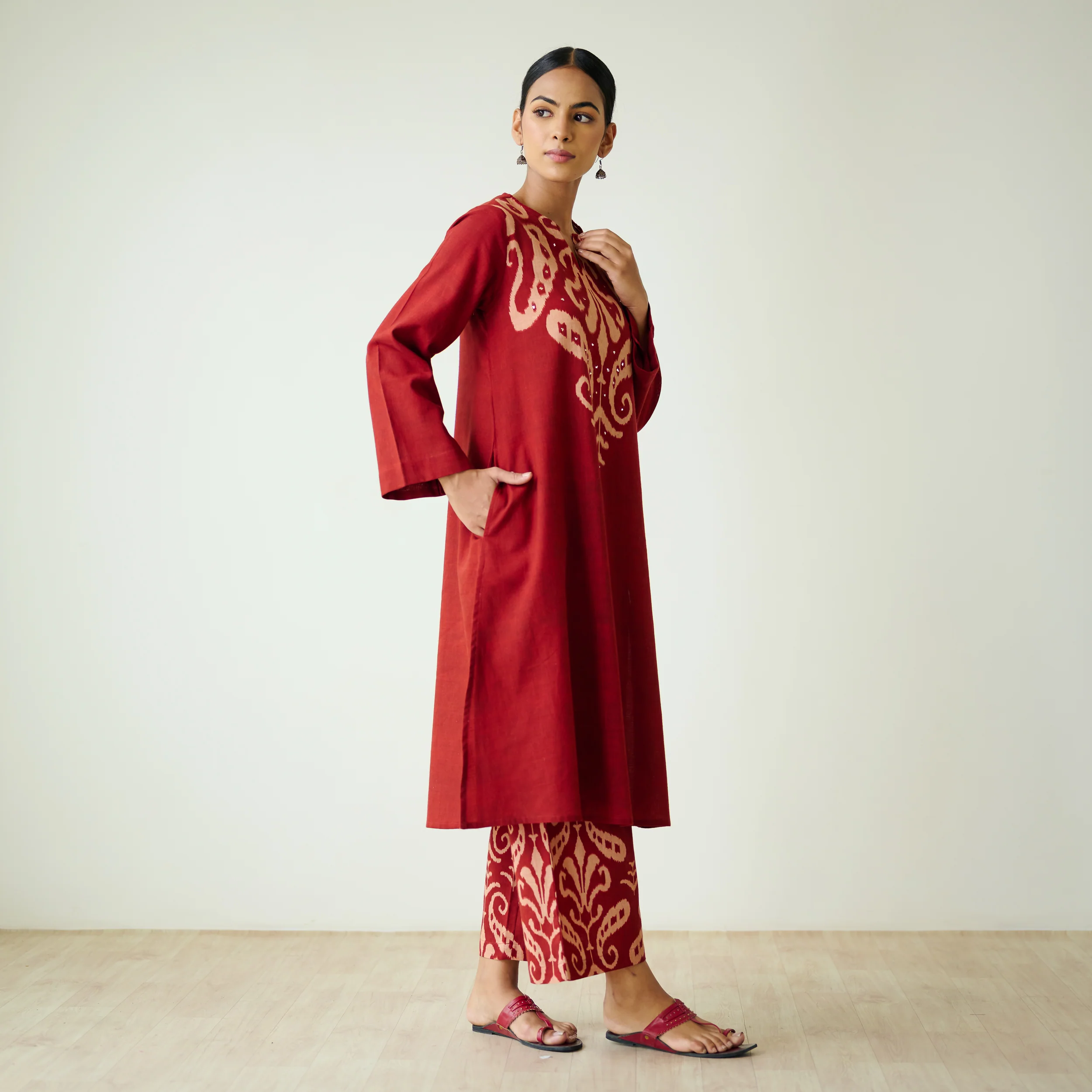 Resha Slub Cotton Kurta Set with Mukaish Work - Rust - Image 4