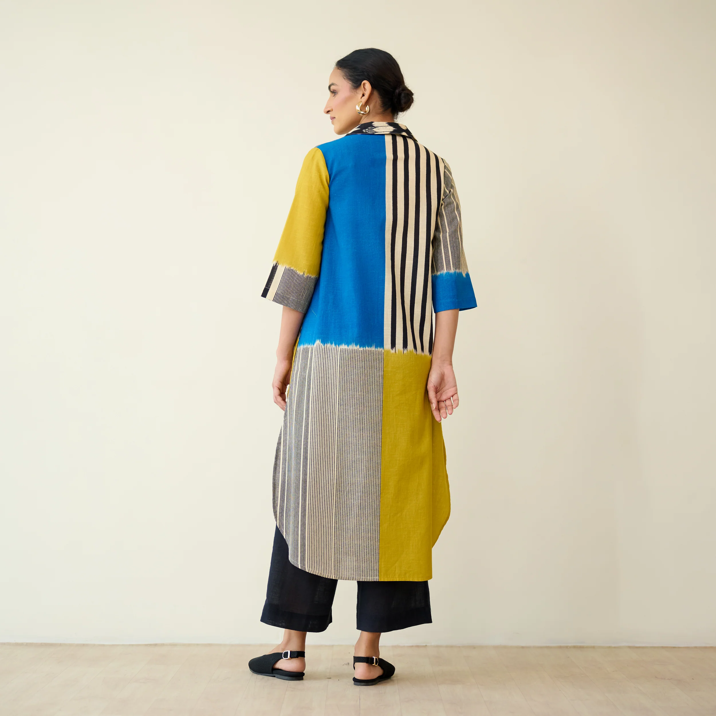 Retro Slub Cotton Statement Kurta - Electric Blue & Ochre Yellow - Image 4