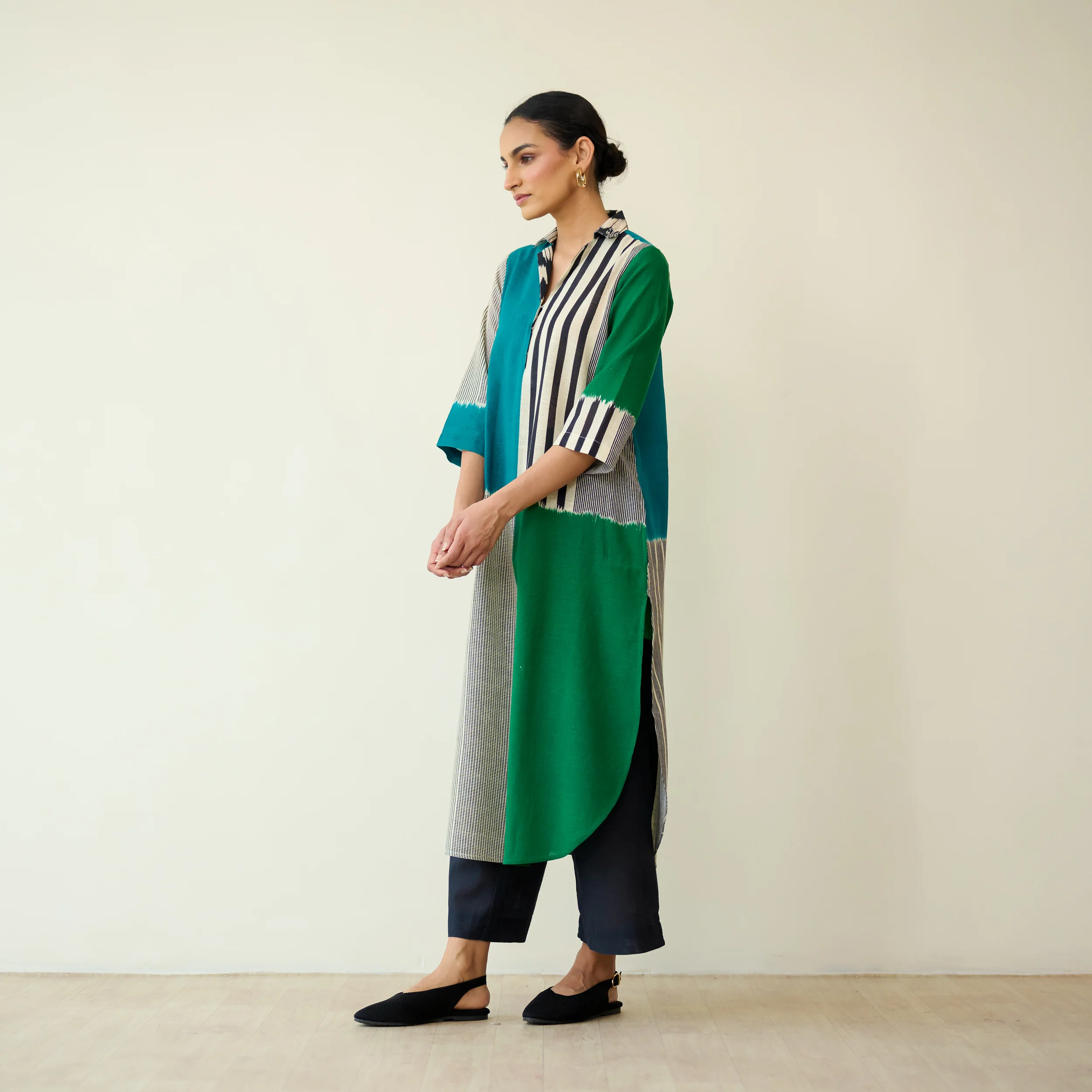 Retro Slub Cotton Statement Kurta - Teal & Green - Image 4