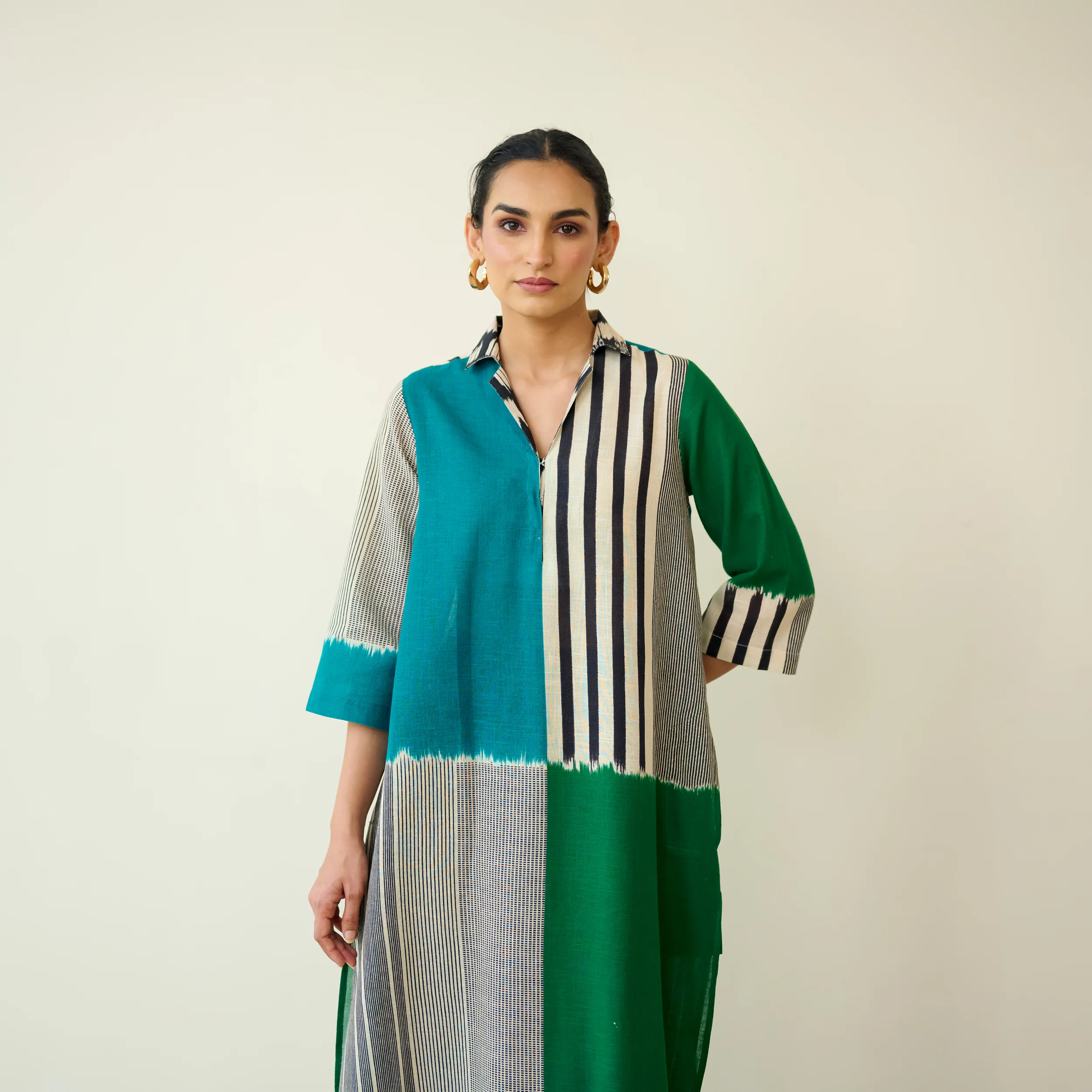 Retro Slub Cotton Statement Kurta - Teal & Green - Image 7