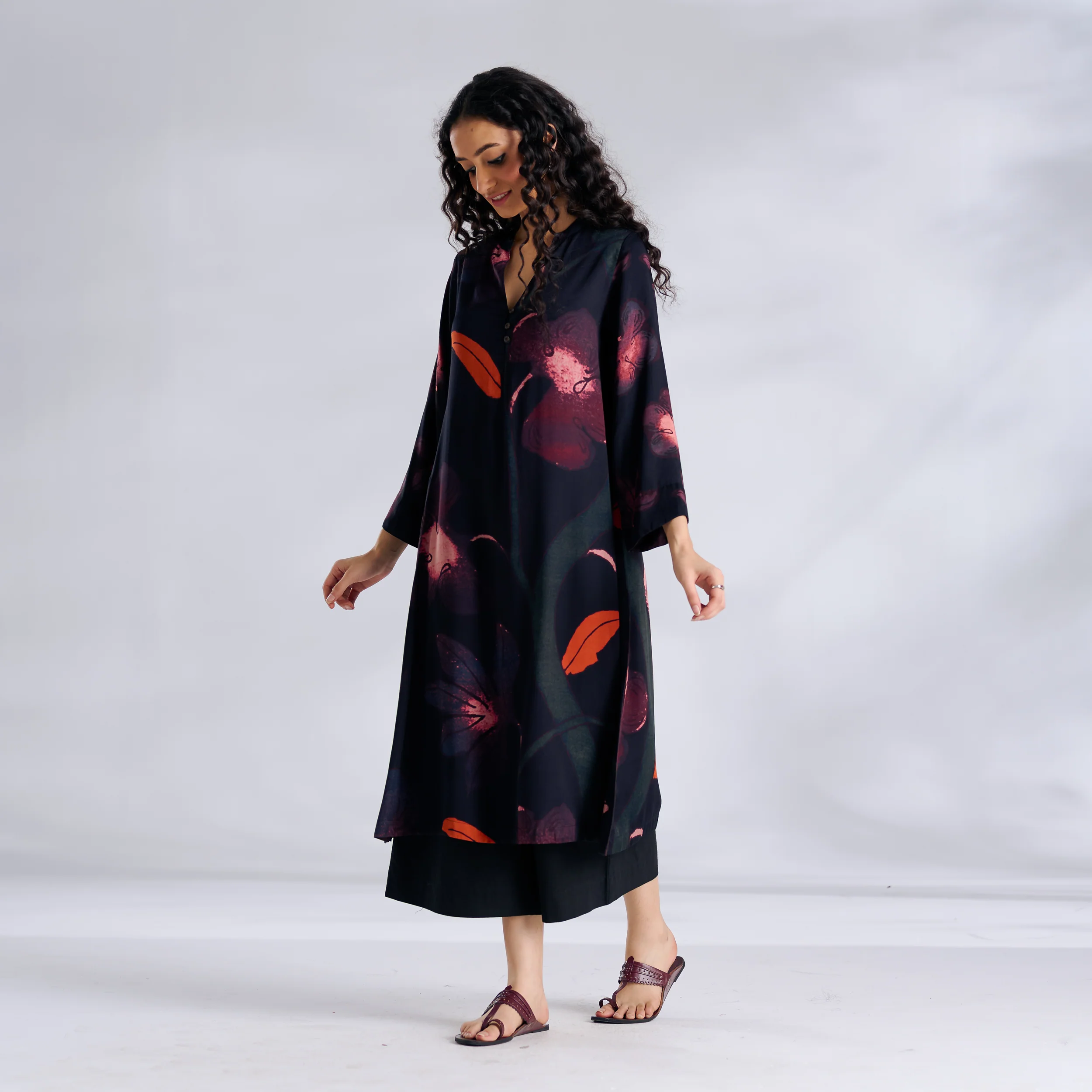 Rivaa Modal Satin Kurta - Black - Image 4