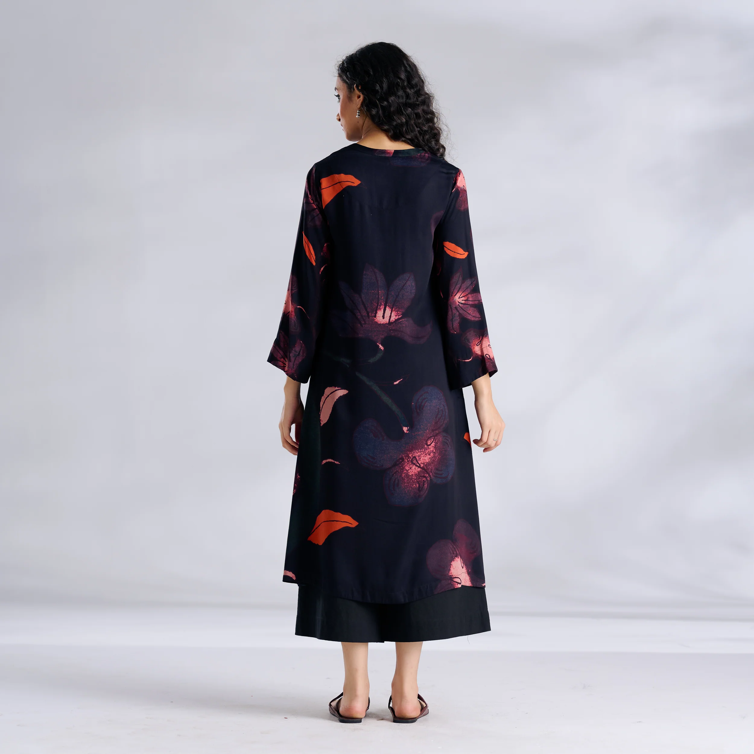 Rivaa Modal Satin Kurta - Black - Image 6