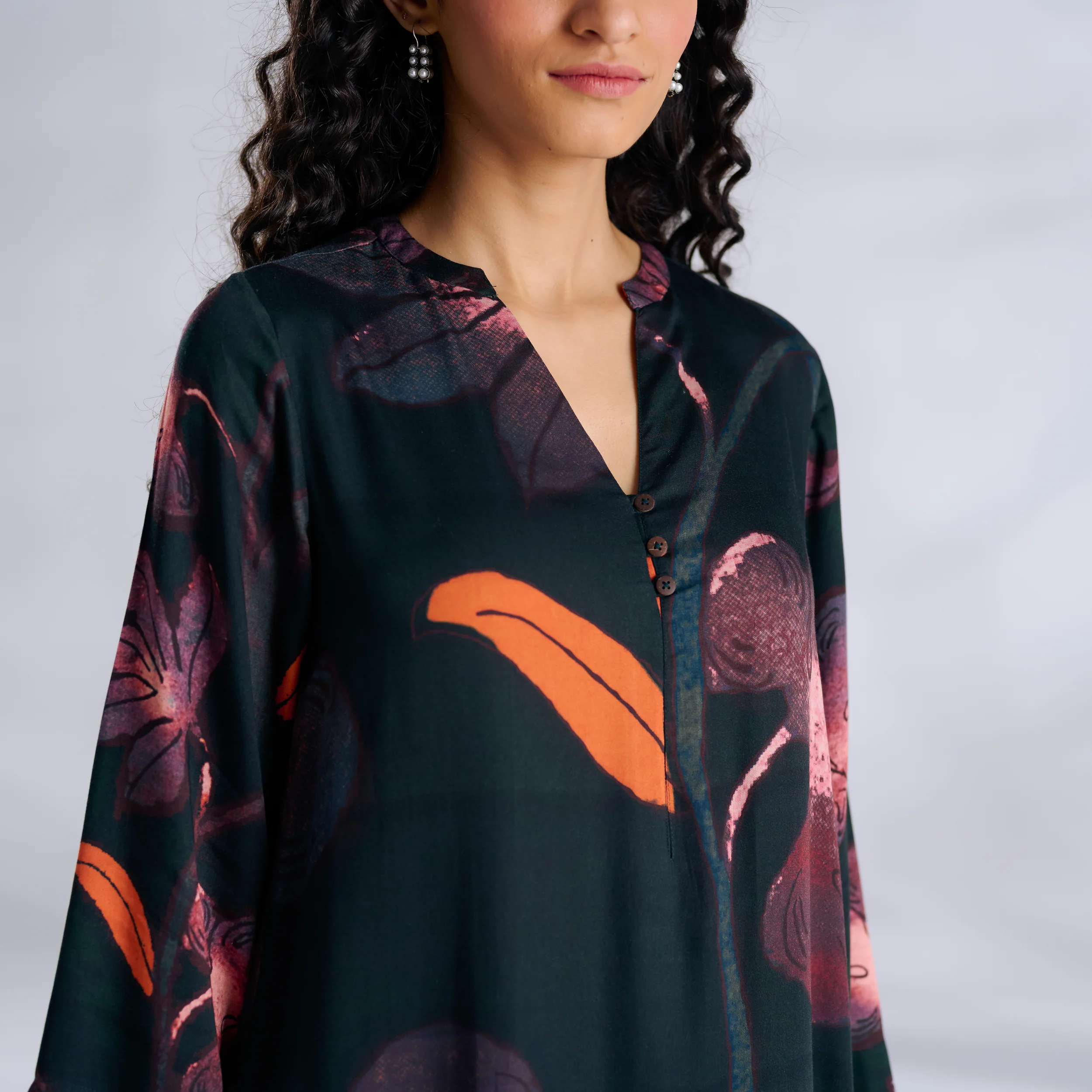 Rivaa Modal Satin Kurta - Forest Green - Image 2