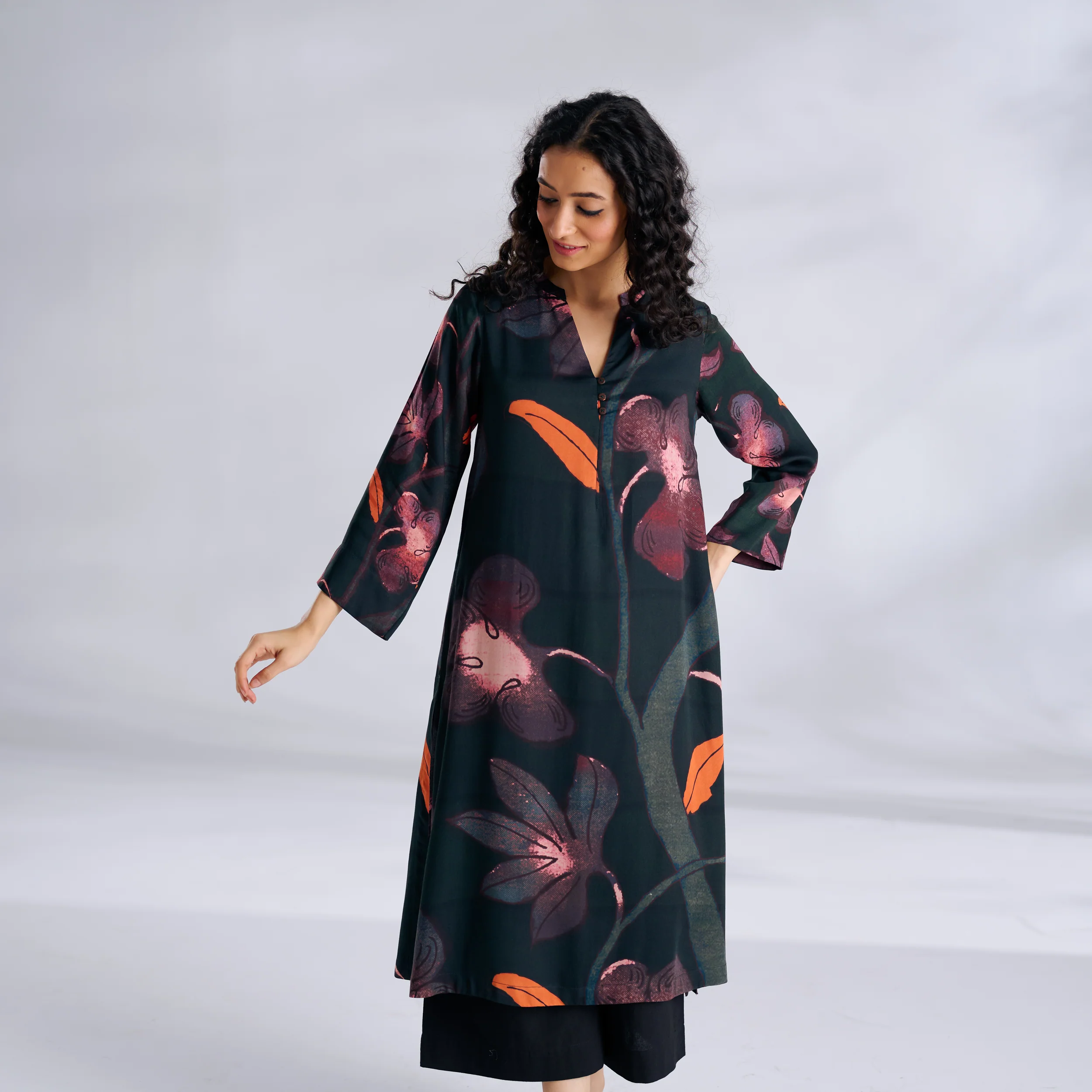 Rivaa Modal Satin Kurta - Forest Green - Image 3