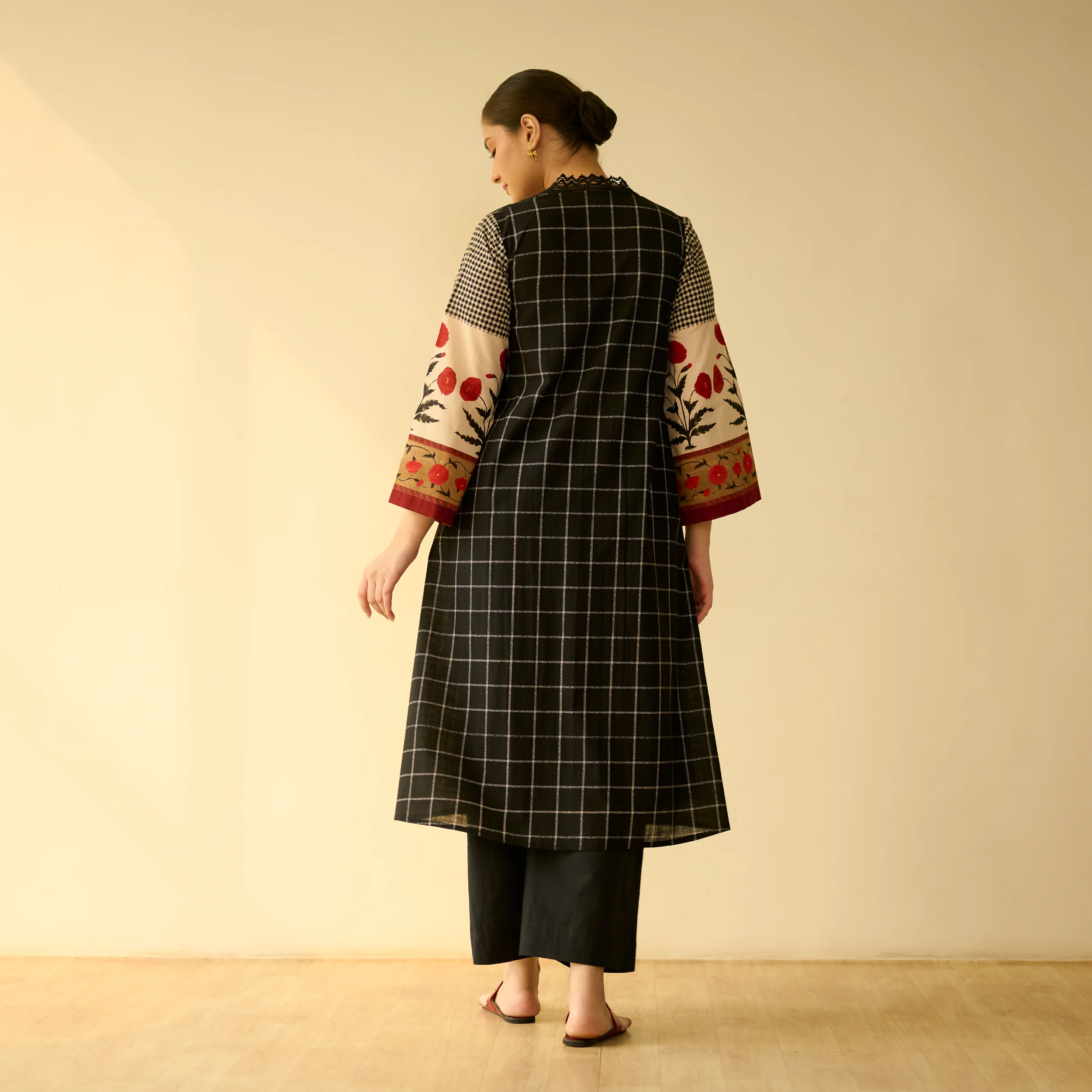 Sangria Fine Slub Cotton Kurta - Black - Image 8