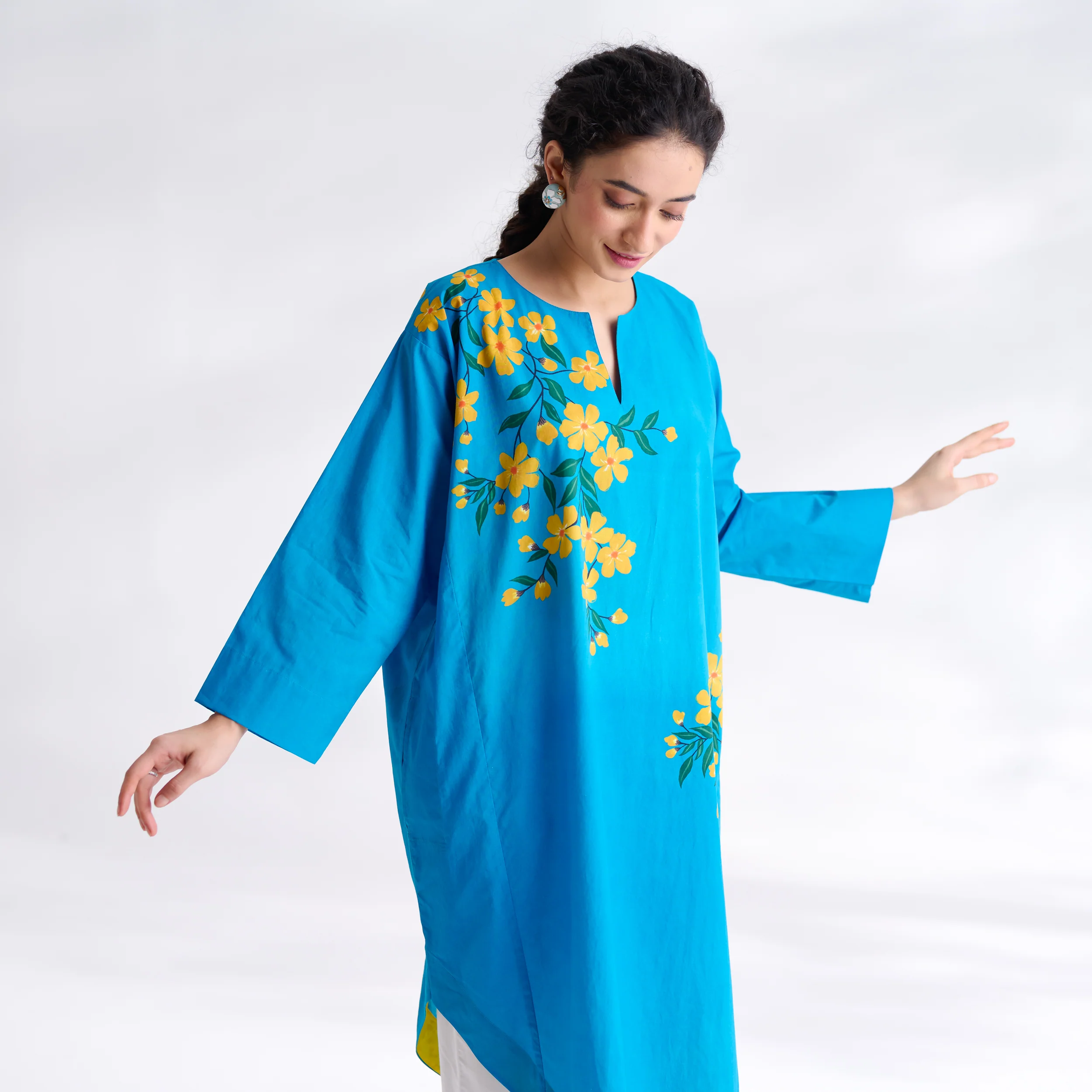 She Wore Flowers Cotton Kurta - Electric Blue - Image 6