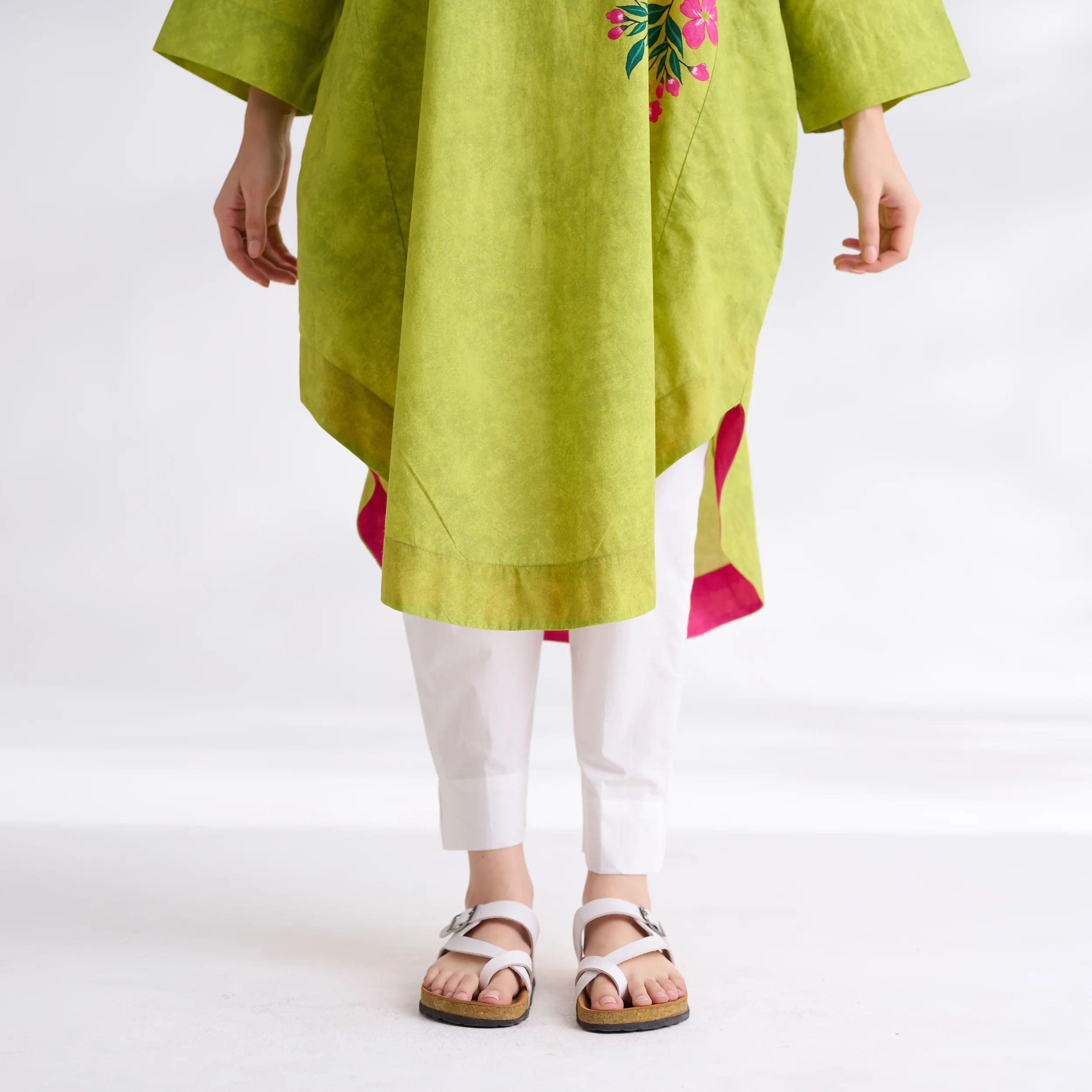 She Wore Flowers Cotton Kurta - Olive - Image 4