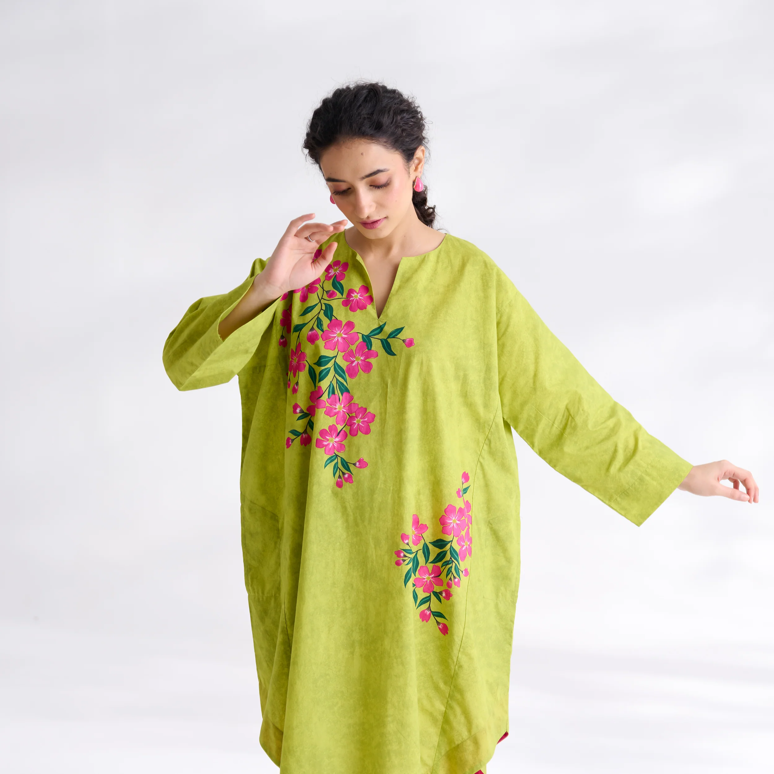 She Wore Flowers Cotton Kurta - Olive - Image 5