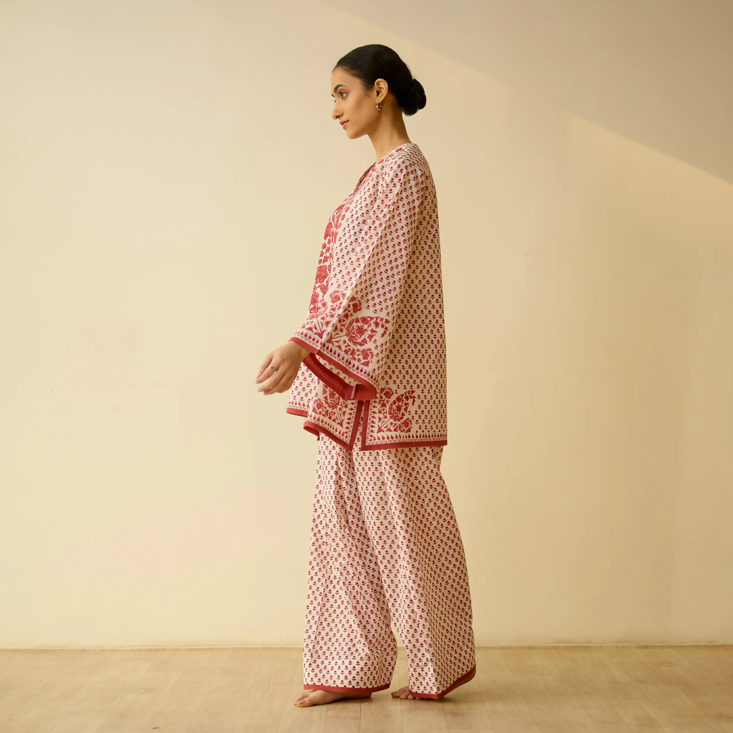 Smriti Bagh Mulmul Cotton Farsi Set - Brick Red - Image 9