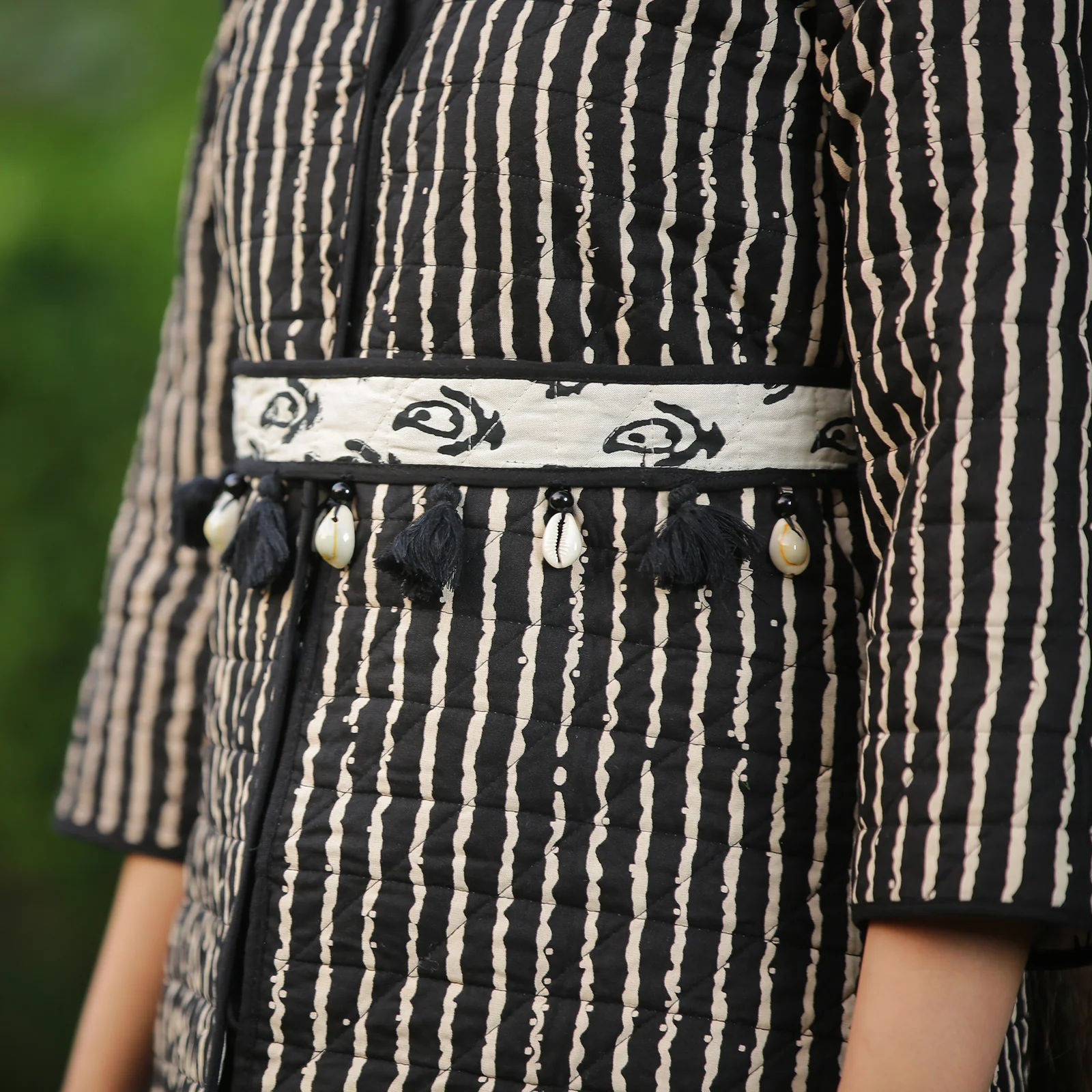 Snowdrop Black & Off White Reversible Quilted Jacket - Image 6