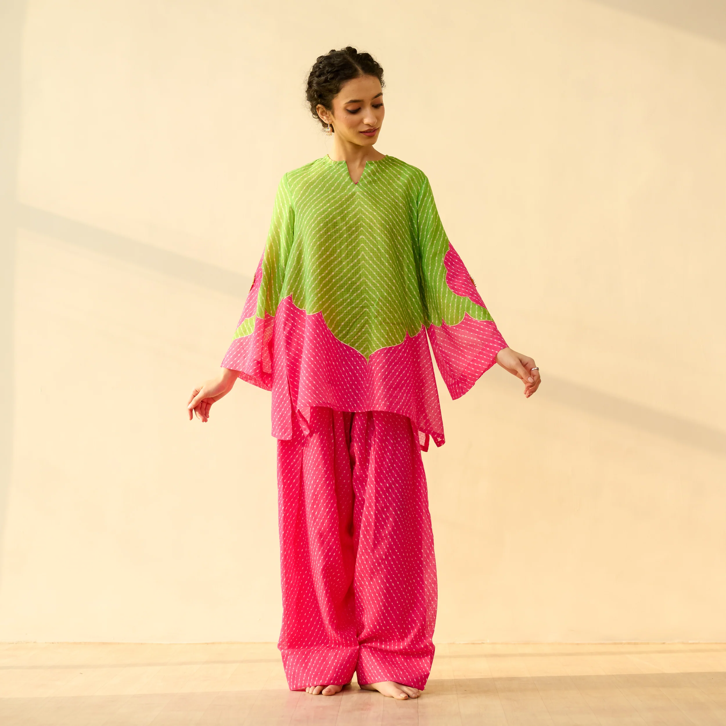Sundari Kota Doria Cotton Farshi Set with Dupatta - Hot pink & Parrot Green - Image 6