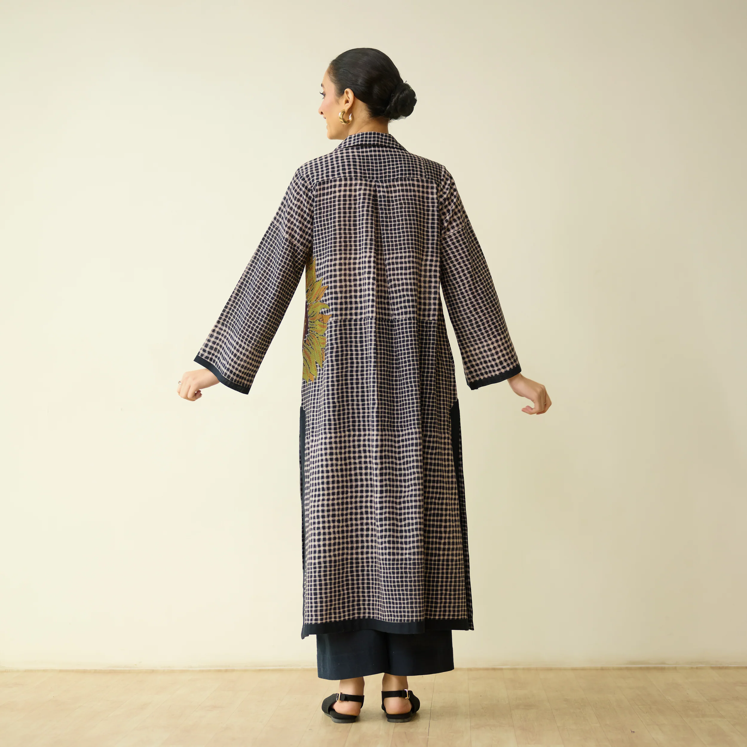 Sunday Slub Cotton Kurta - Charcoal - Image 4