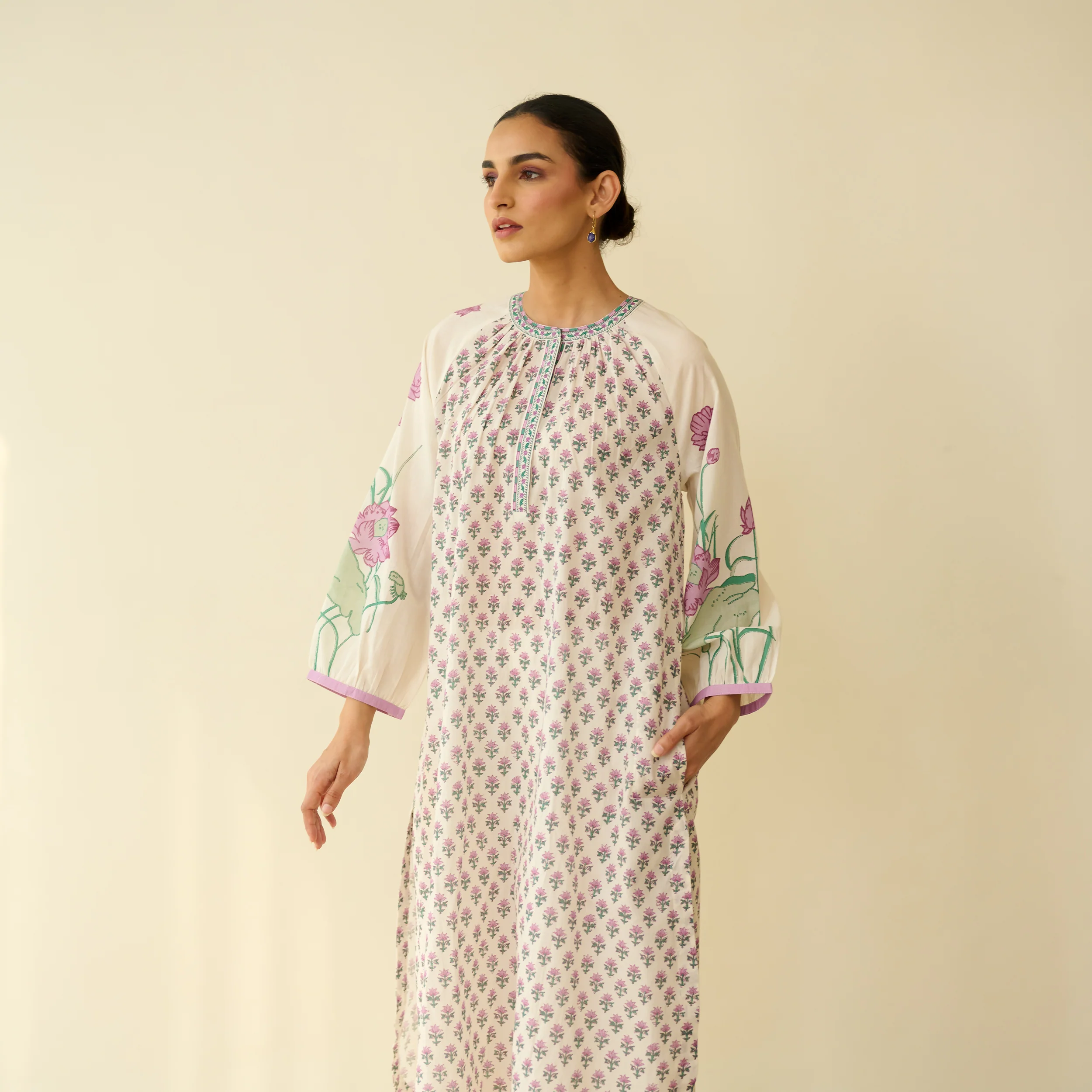 Sunlit Lotus Mulmul Cotton Everyday Kurta - Lilac - Image 3