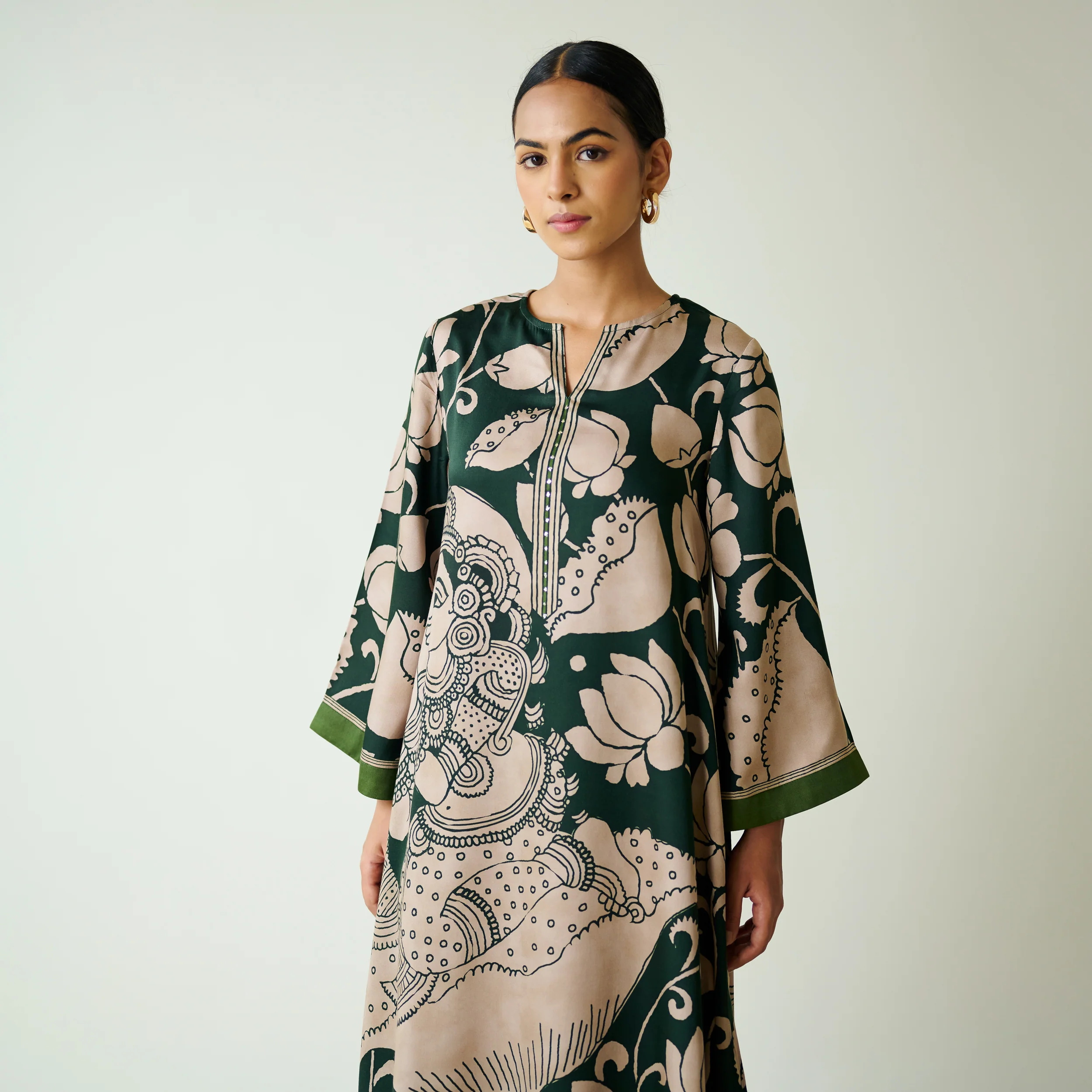 Syahi Modal Satin Kurta Set with Mukaish Embroidery Details - Forest Green - Image 4